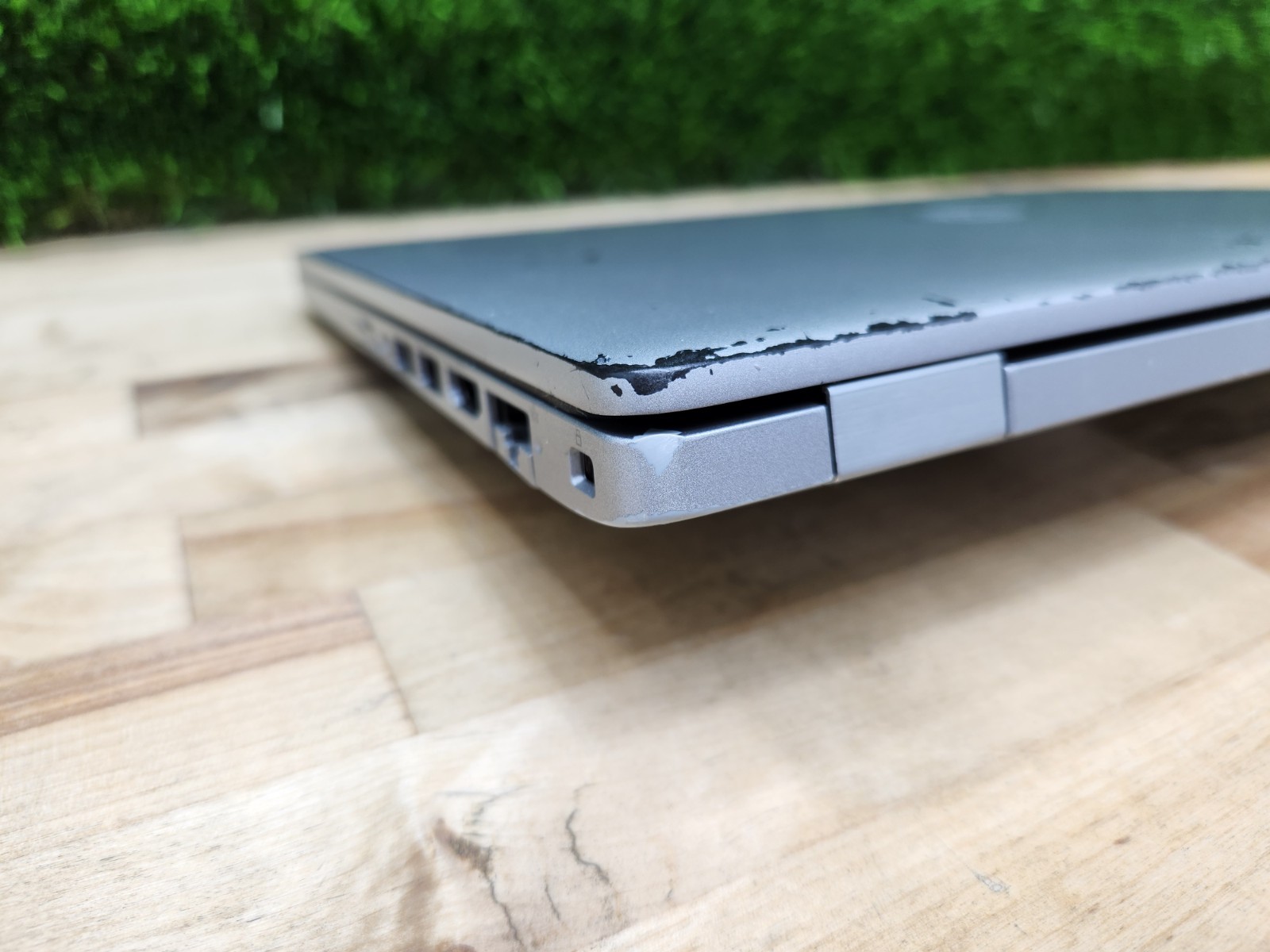 Dell Latitude 5410 14″ FHD i7-10610U 1.8GHz 16GB 256GB SSD Windows 11 Pro ~