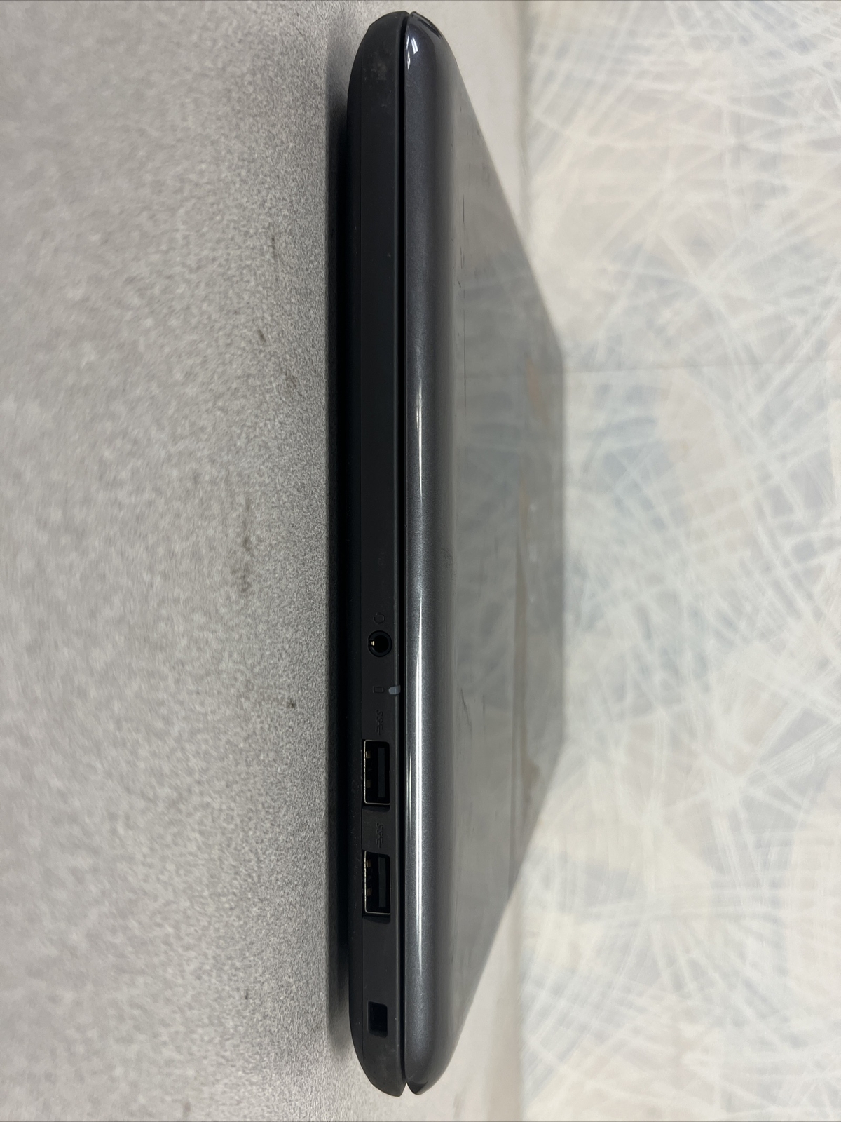 Dell Latitude 3380 Laptop – i3-6006u – 4GB RAM – NO HDD – BAD BATT – PARTS