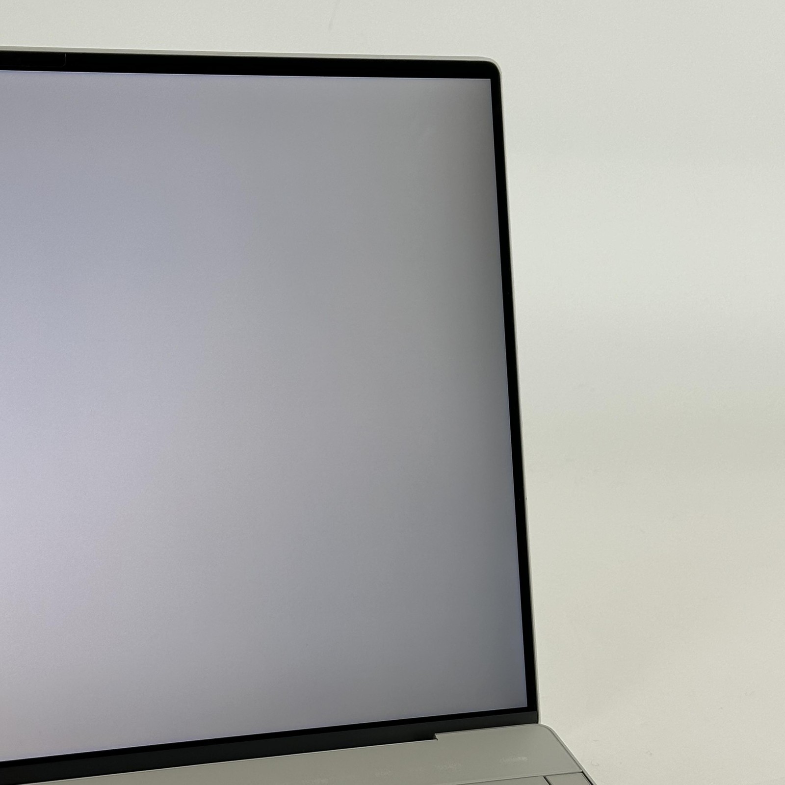 Dell XPS 13 Plus 9320 Silver UHD+ TOUCH 2.1 GHz i7-1260P 16GB 512GB SSD Good