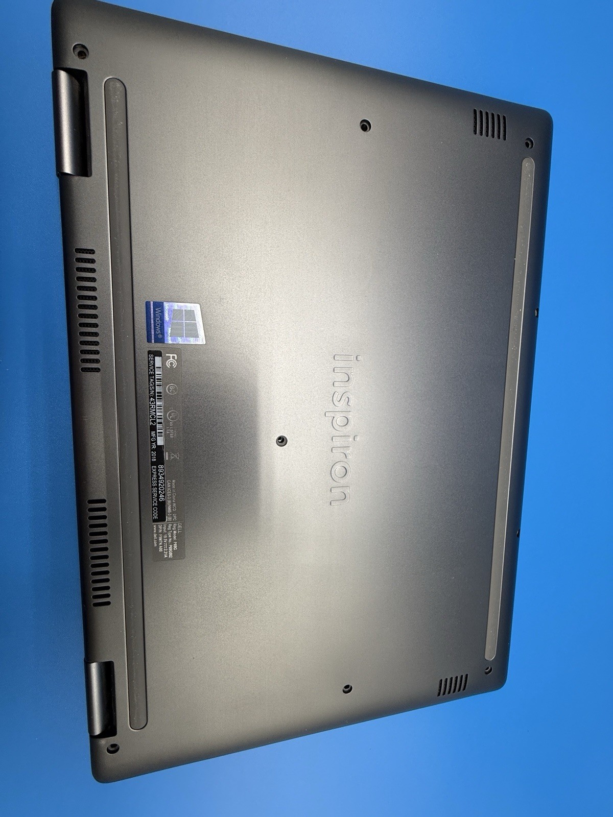 Dell Inspiron 7375 13.3” Touch Ryzen 5 2500U 8GB 238GB SSD Win 11 Pro