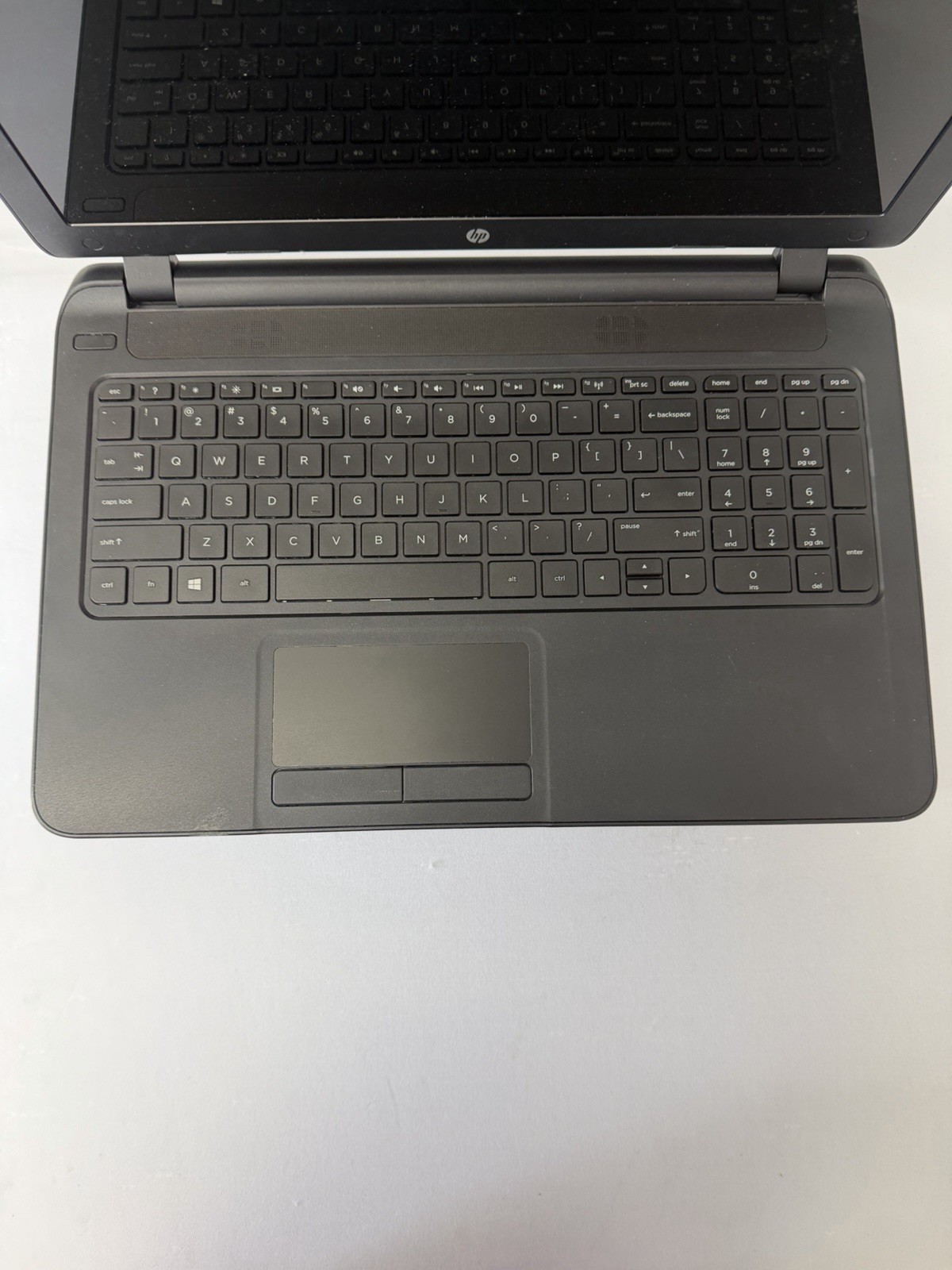 HP Notebook 15-f009wm Laptop – Good Screen – AMD El-2100 – Read Des