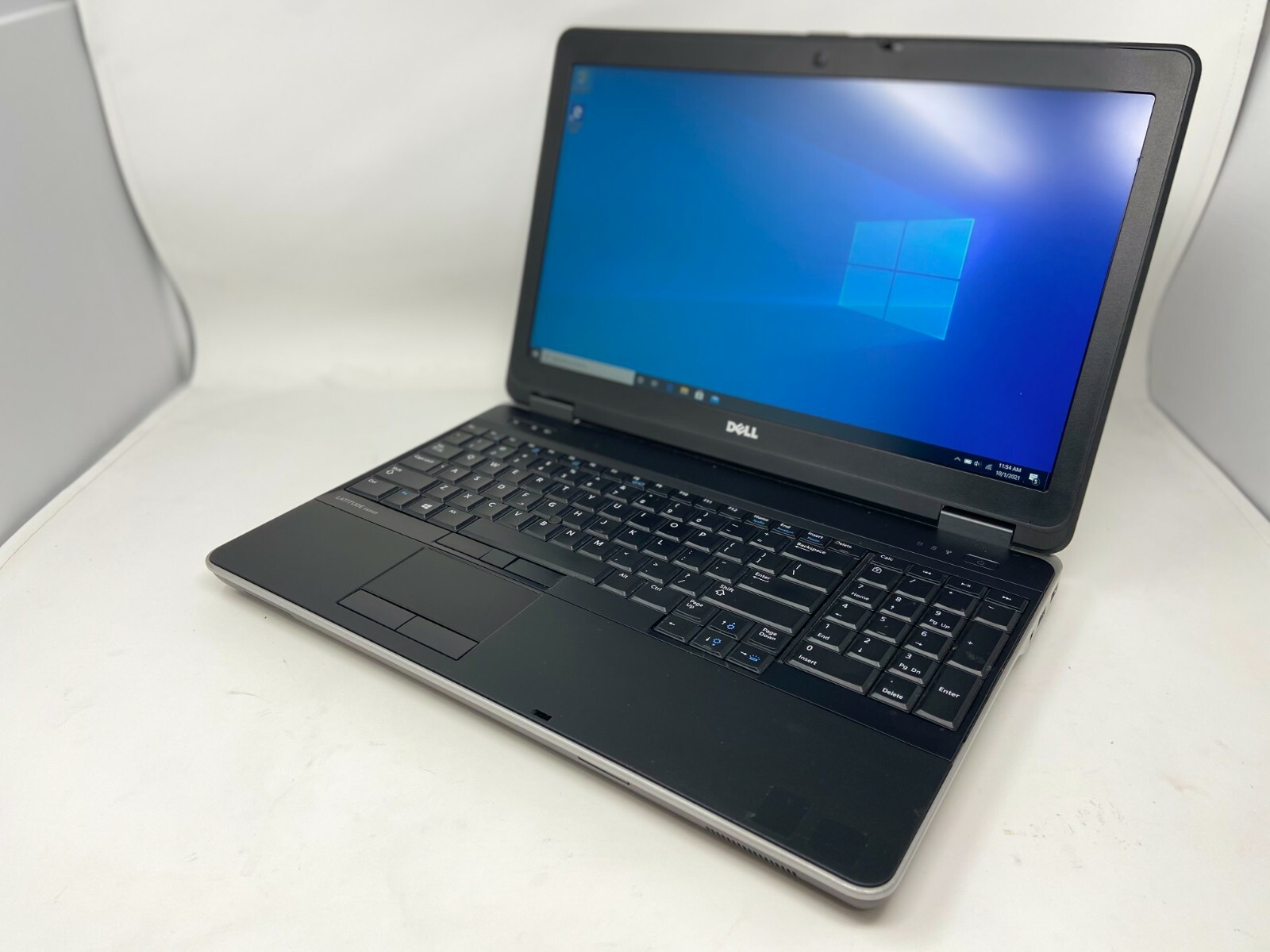 Dell Latitude E6540 15″ Core i5-4310M 2.7GHz 16GB 500GB Webcam Win 10 Laptop