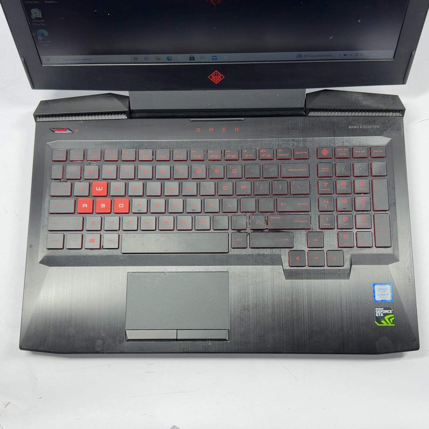 HP Omen 15-CE0XX 15.6″ i7-7700HQ 2.8GHz 8GB RAM 128GB SSD GeForce GTX 1050 Ti
