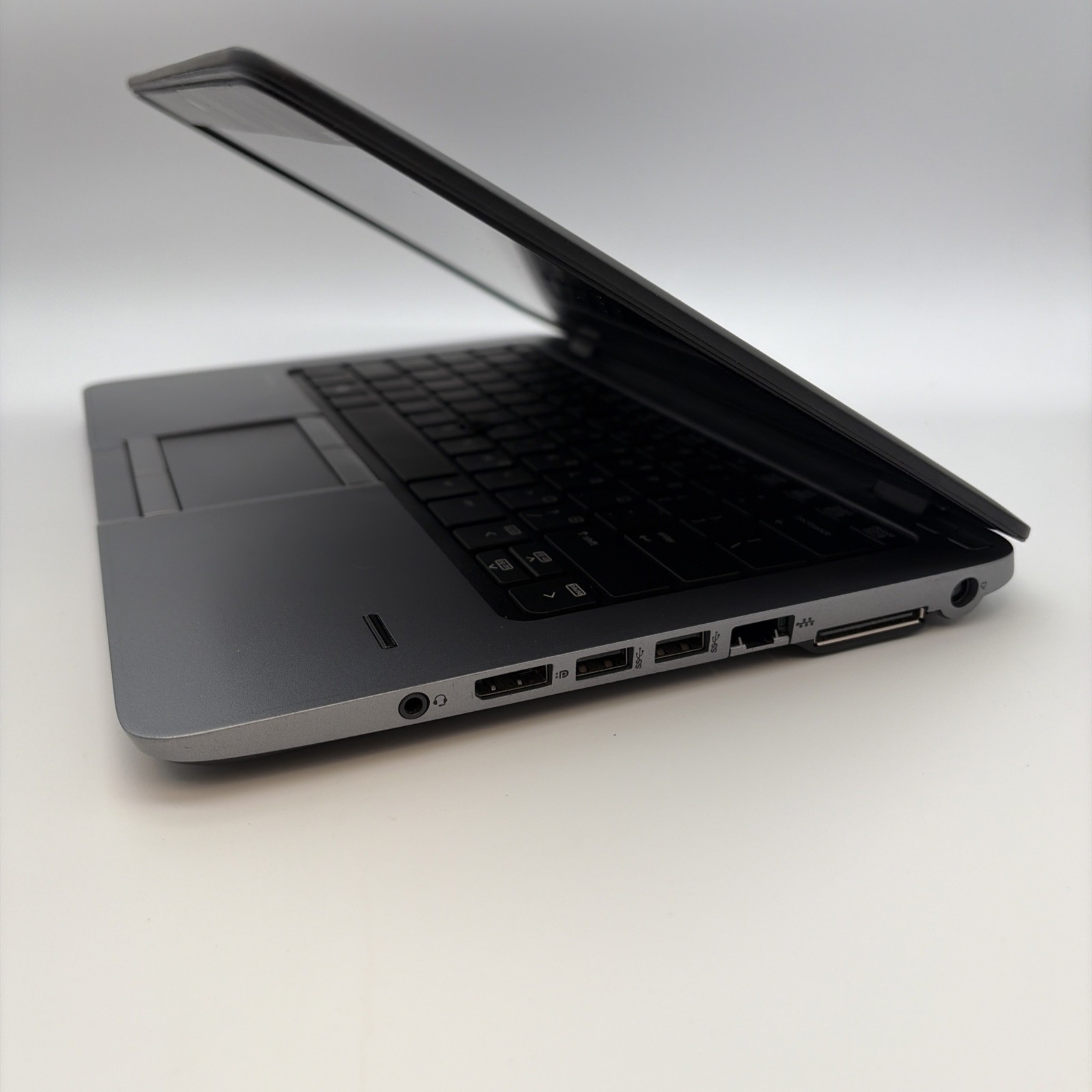 HP Elitebook 820 12.5″ Core i5-4300u 8GB 500GB Win 7 L101