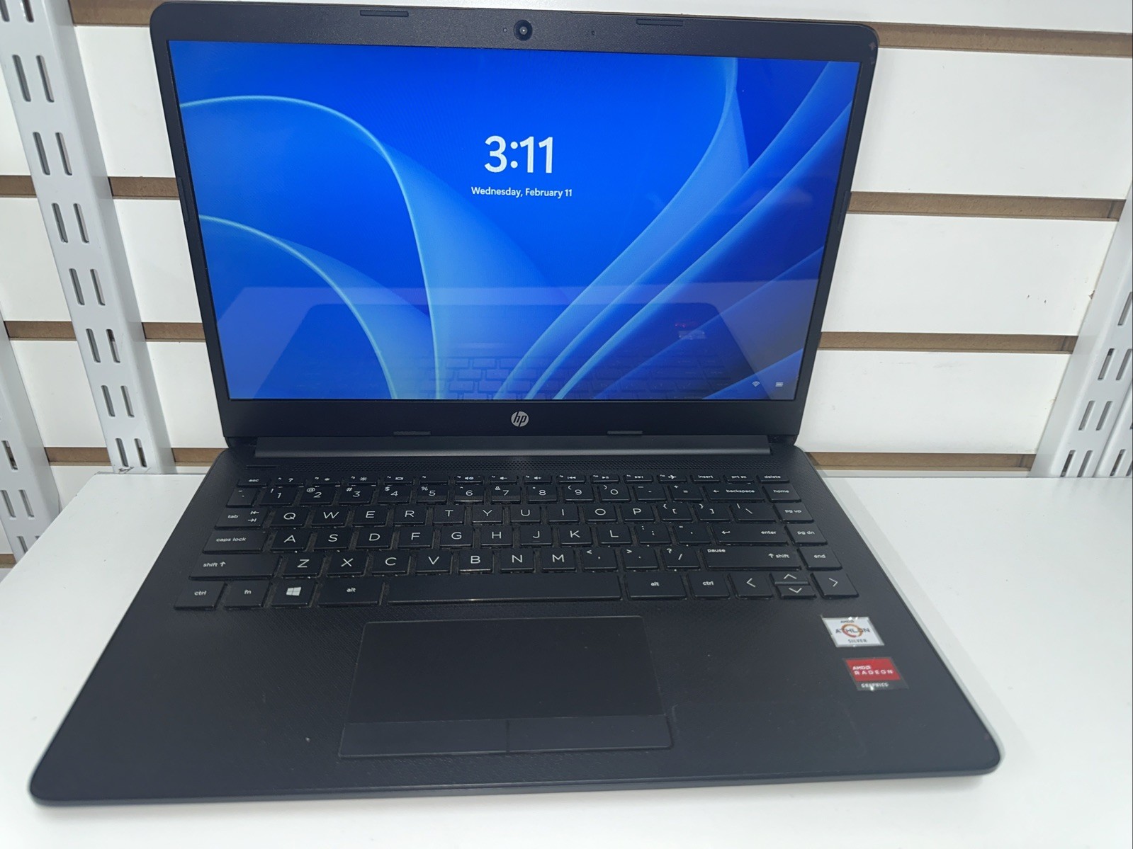 HP 14DK1003DX 14 inch (128GB, AMD Athlon Silver 3050U., 2.30Ghz, 4GB)…