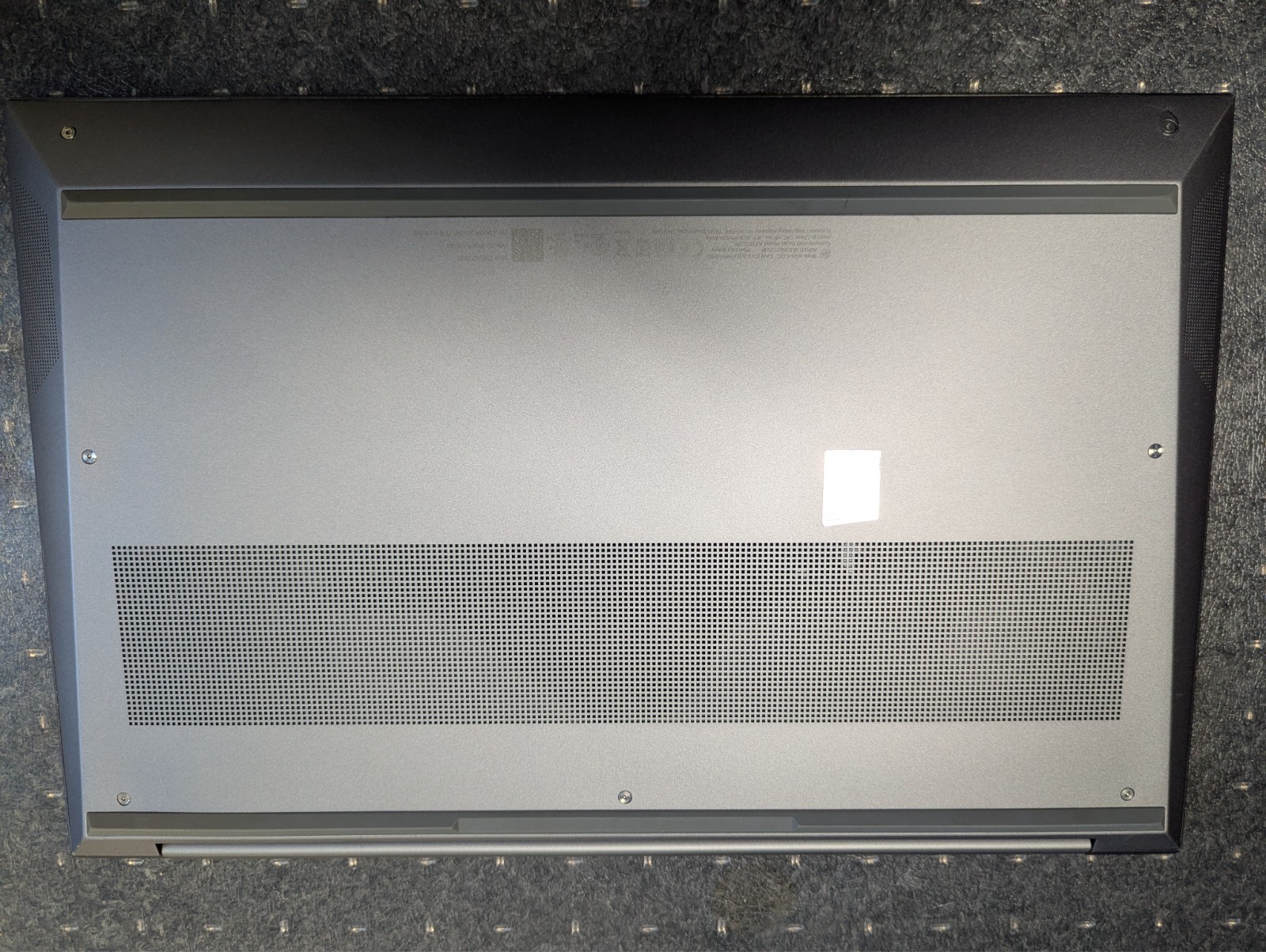 HP ZBook 15.6″ G8 Mobile Workstation i7, 32GB RAM, 1TB SSD, RTX 3070, 4K – 2690