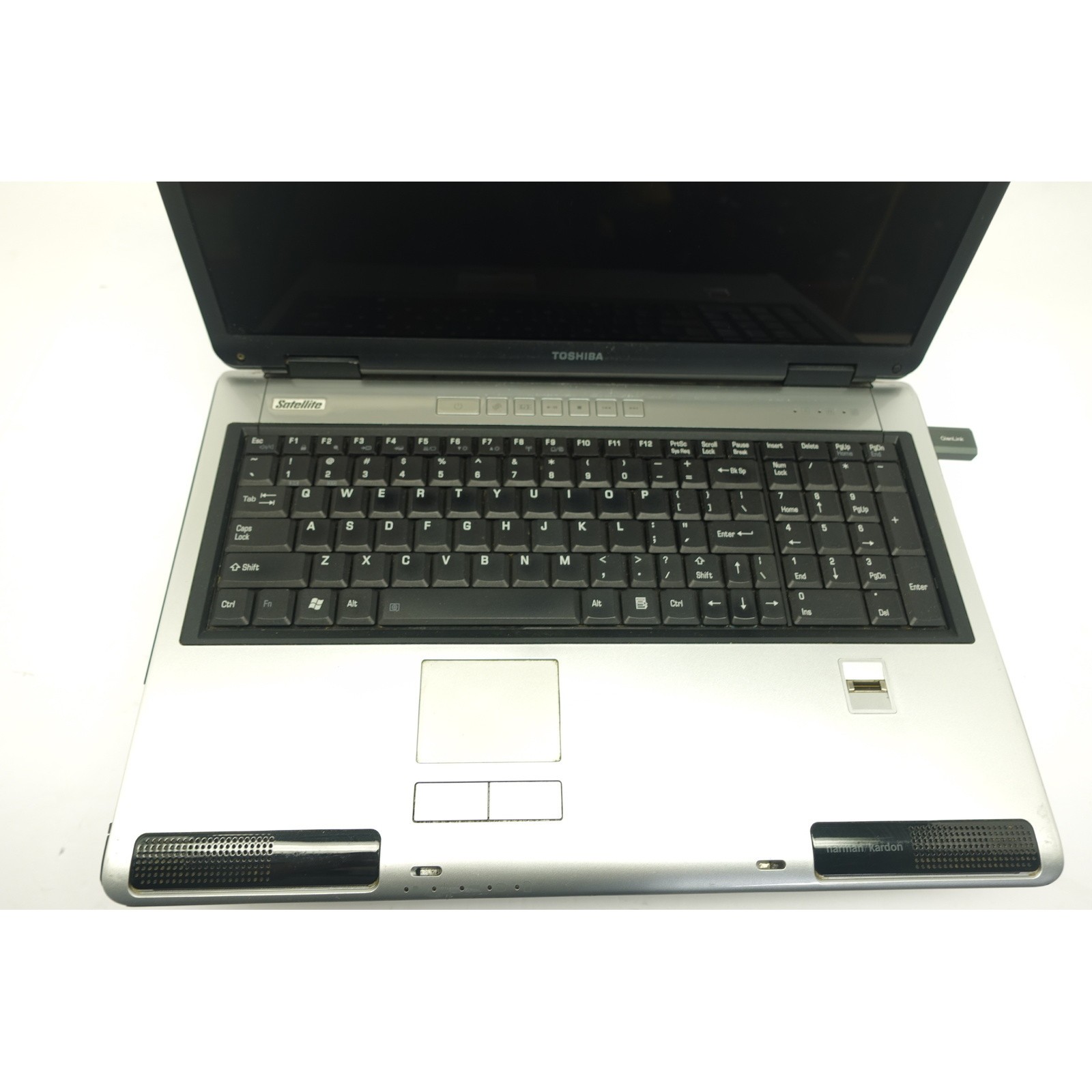 Vintage Toshiba Satellite 17″ P105 Retro Gaming Rig 2gb 160GB 1.66GHz Win XP SP3