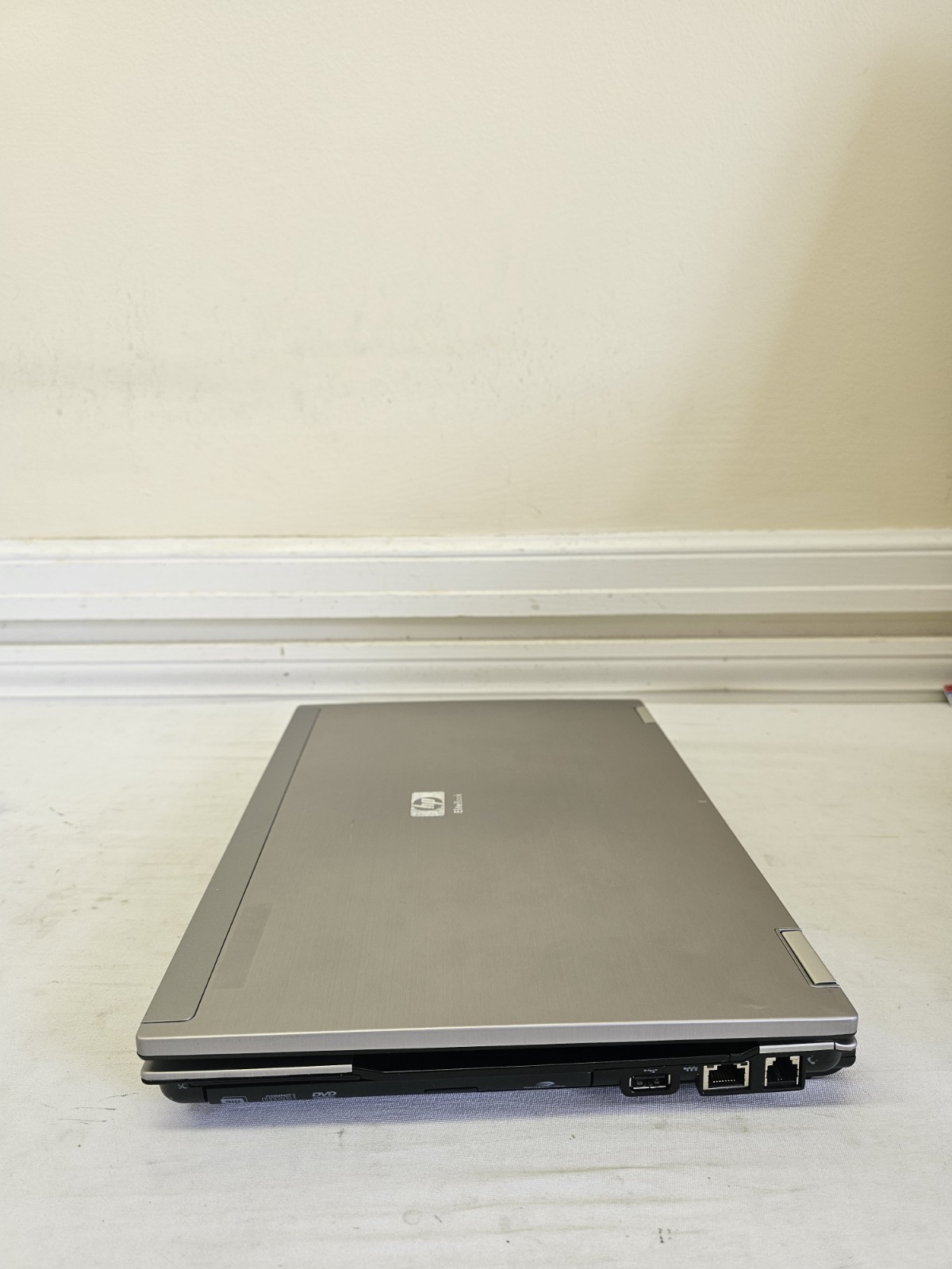 HP EliteBook 6930p Laptop – Intel Duo P8700 – 2GB RAM NO HDD/OS BAD BATT READ