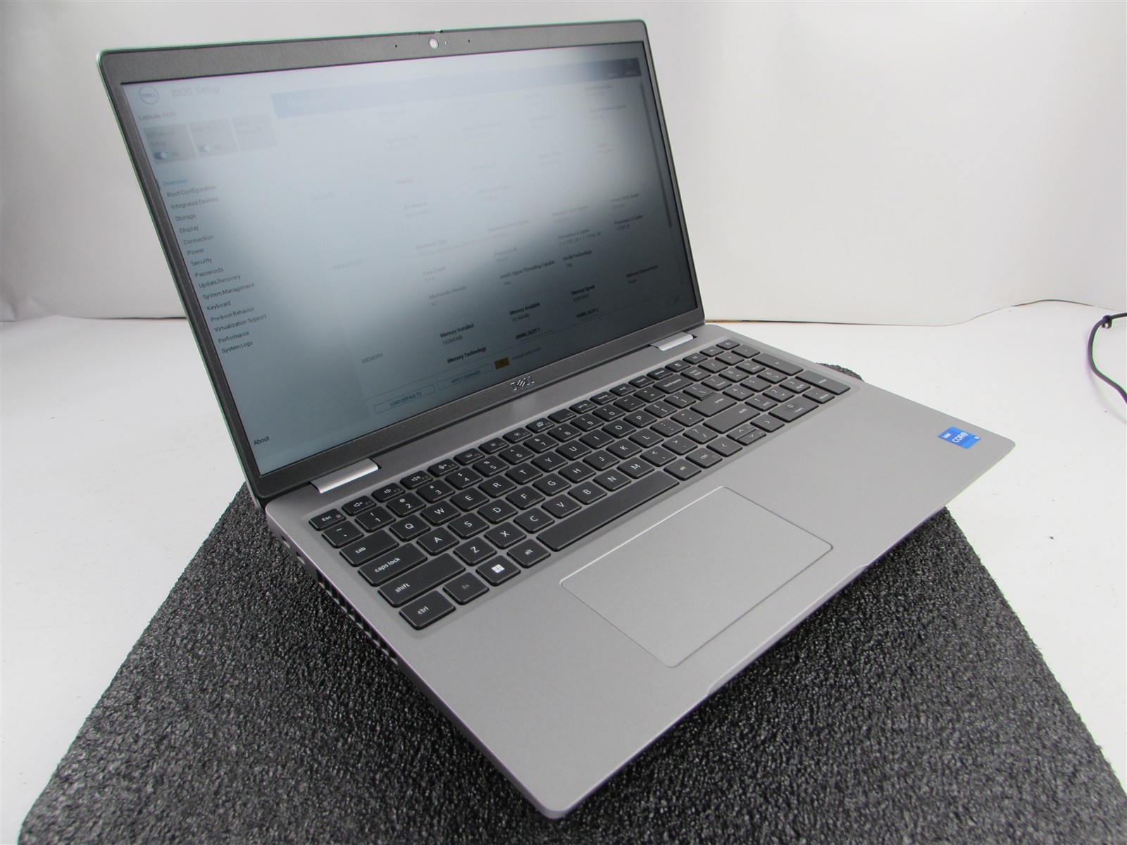 DELL LATITUDE 5530 1920X1080 FHD CORE I5-1235U 256GB SSD 16GB RAM NO O.S