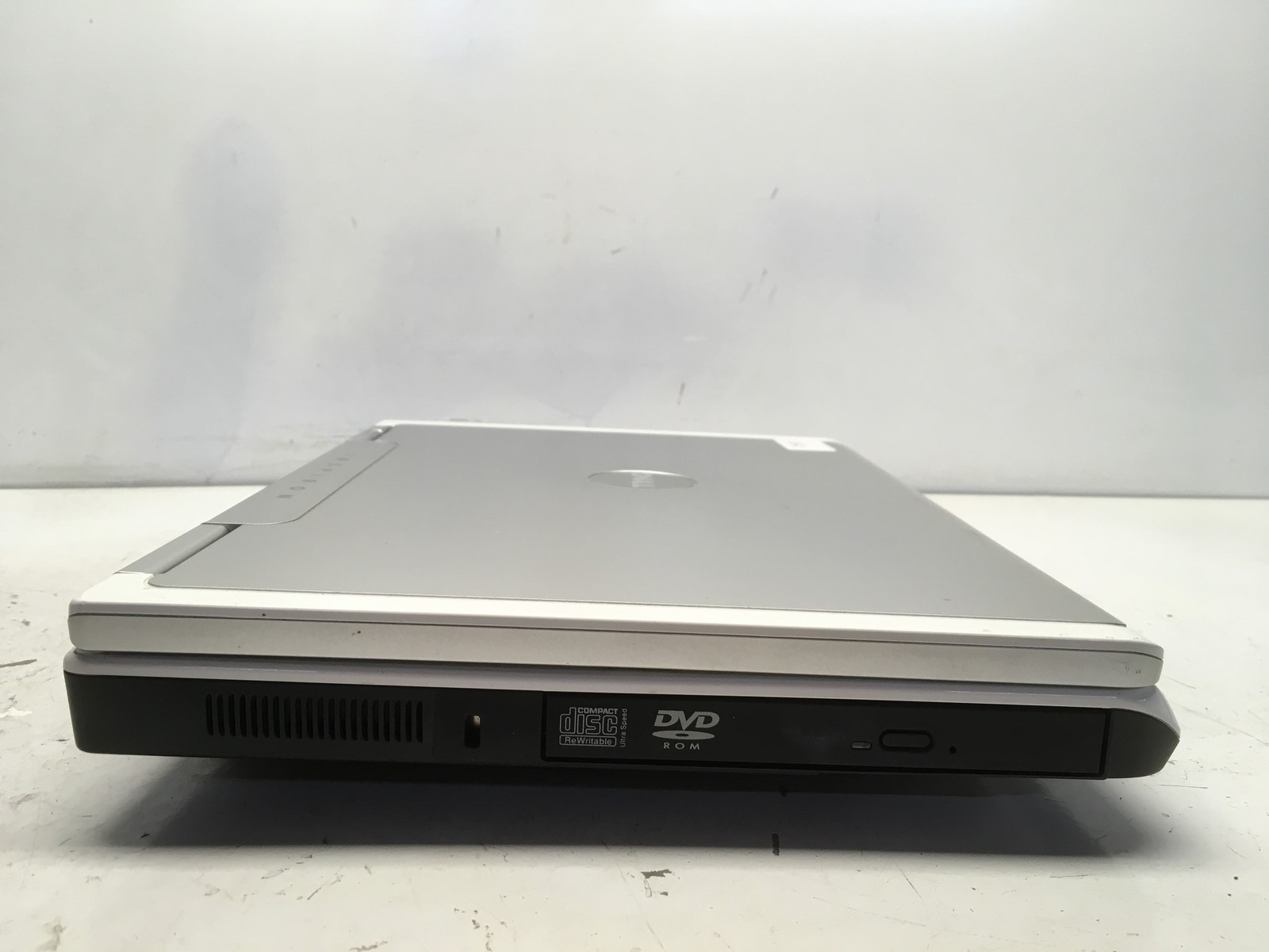 Dell Inspiron 1501 AMD Athlon 64 X2 No RAM NO HDD No Batt