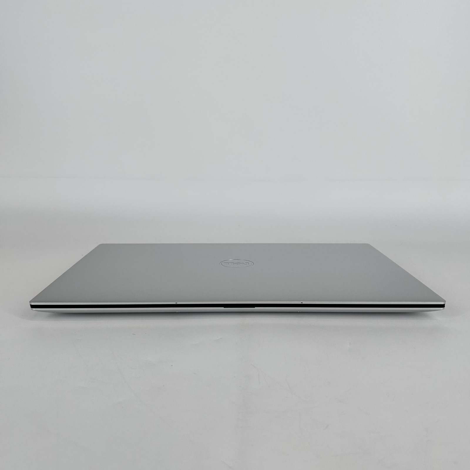 Dell XPS 15 9520 FHD+ 2.5 GHz i9-12900HK 16GB 1TB SSD RTX 3050 Ti Very Good