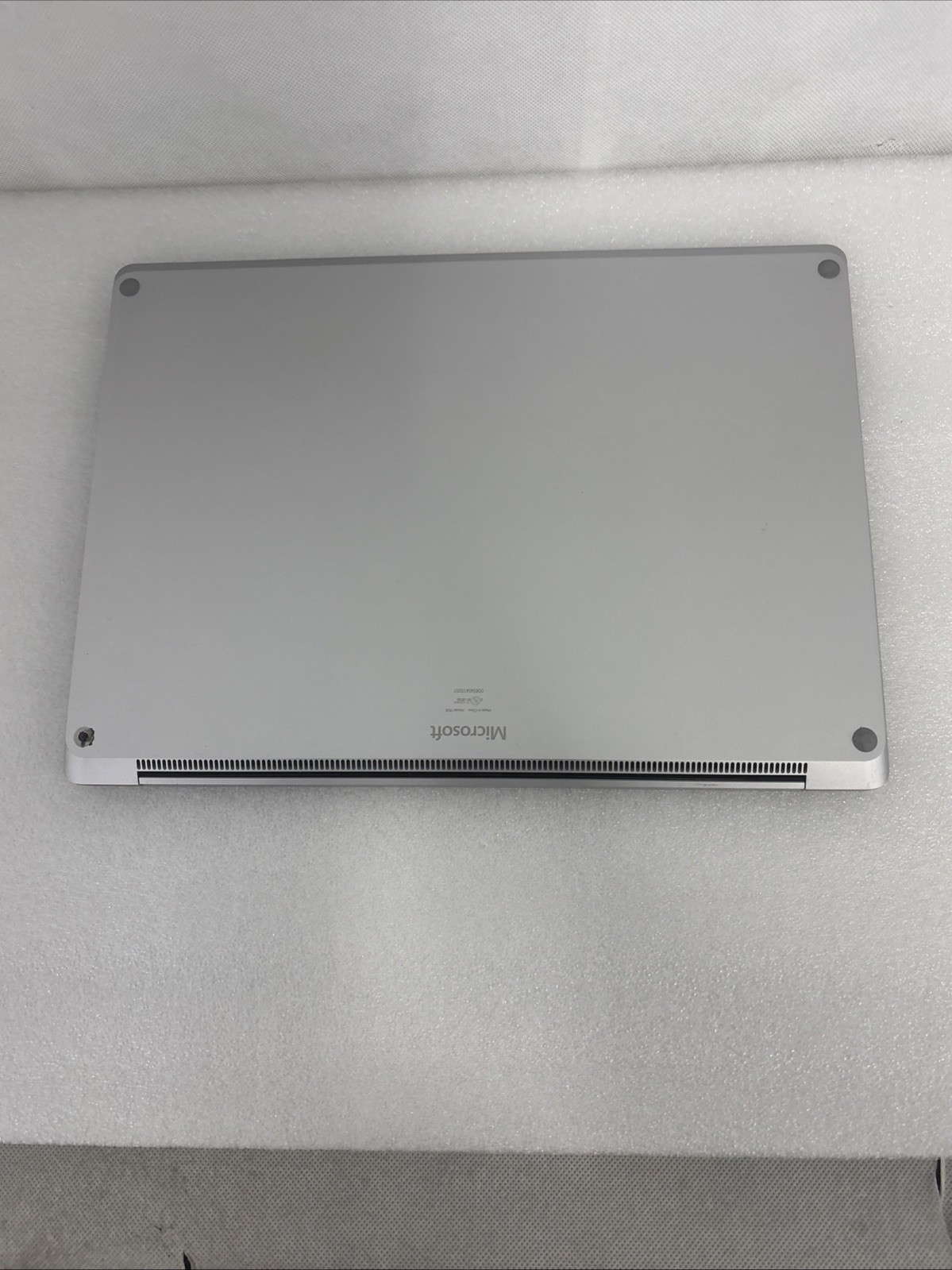 Microsoft Surface Laptop 4 13.5″ (256GB SSD, AMD Ryzen 5, 16GB) Platinum *Read*