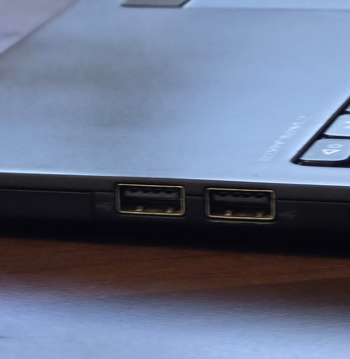 14″ ACER TRAVELMATE 8481 CORE i3-2367M 8GB 240GB SSD HDMI WIN11