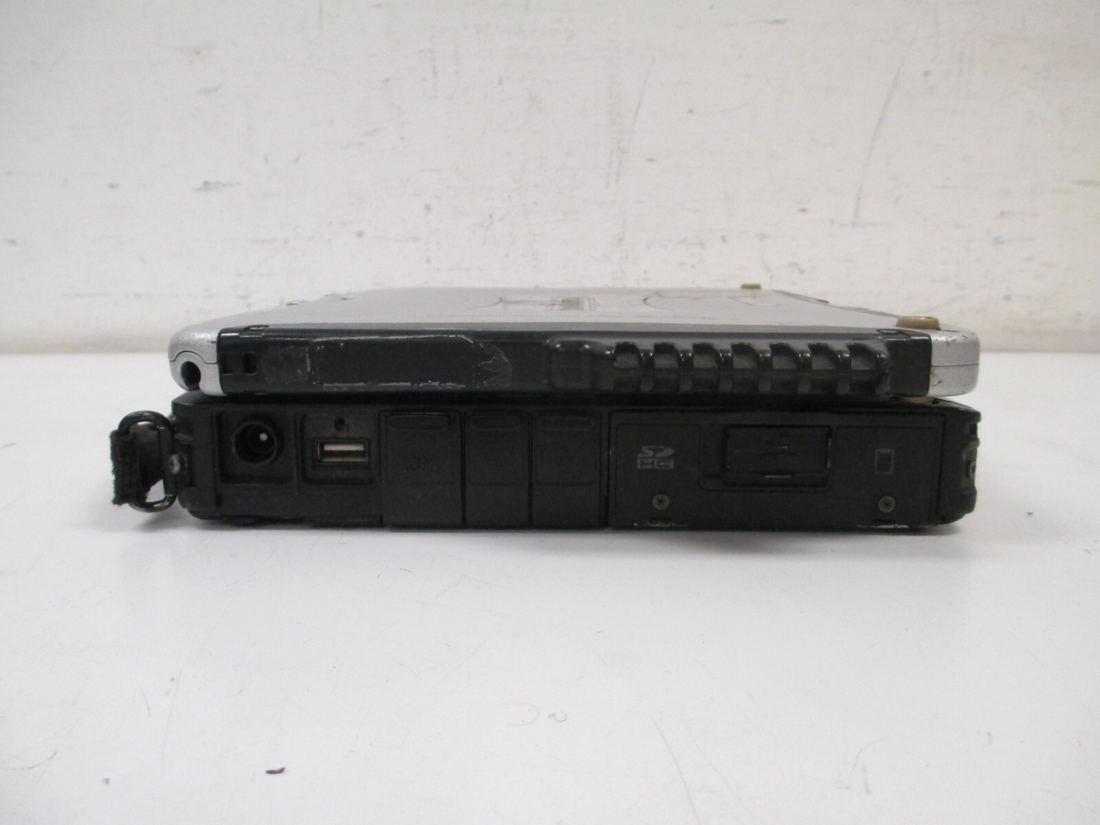 Panasonic Toughbook CF-19 No HDD NO OS 2GB RAM Intel C2D @1.2GHz