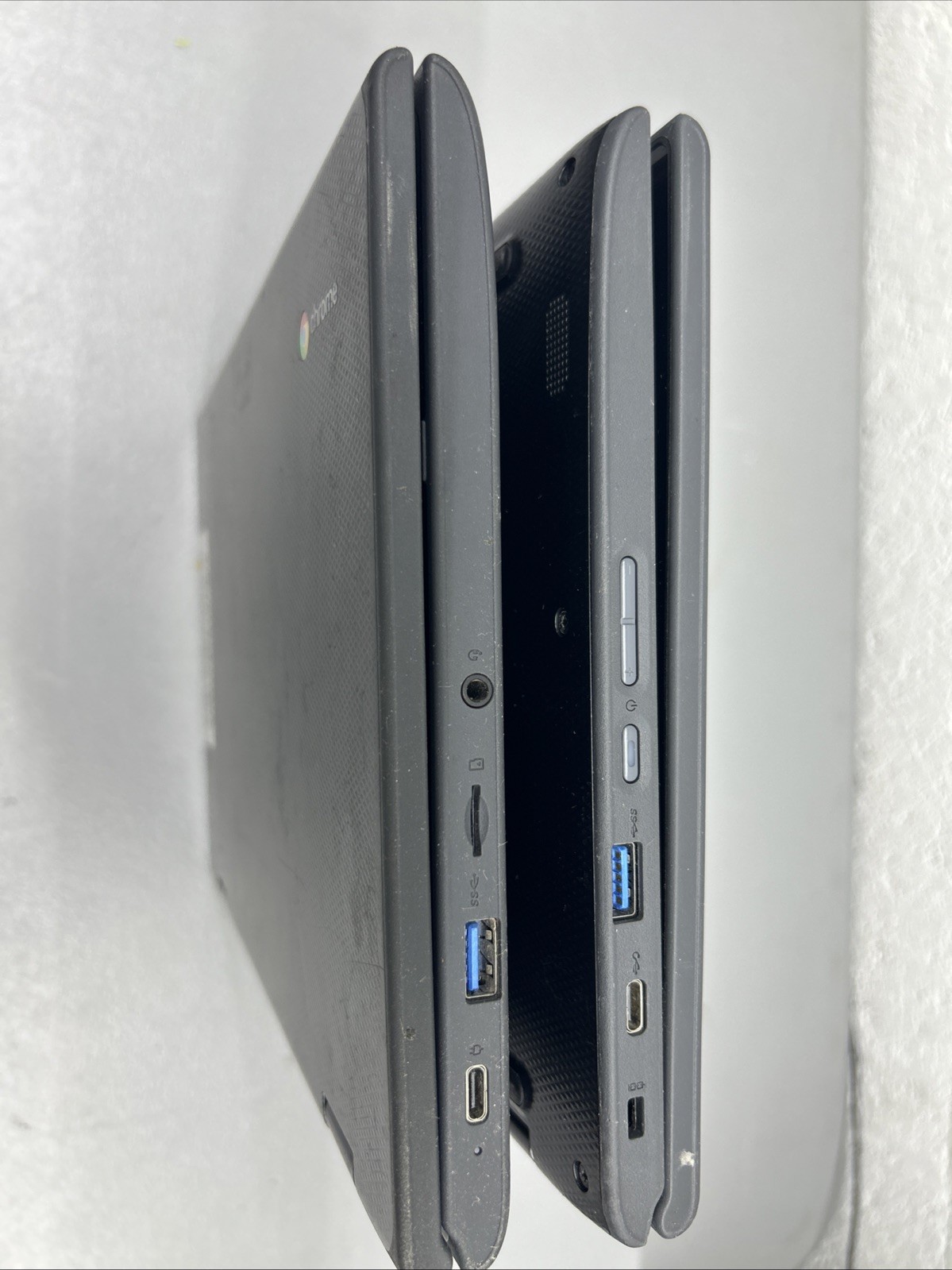 Lenovo 300e 2-in-1 Chromebook | Touchscreen | 4GB/32GB | Functional | READ DESC