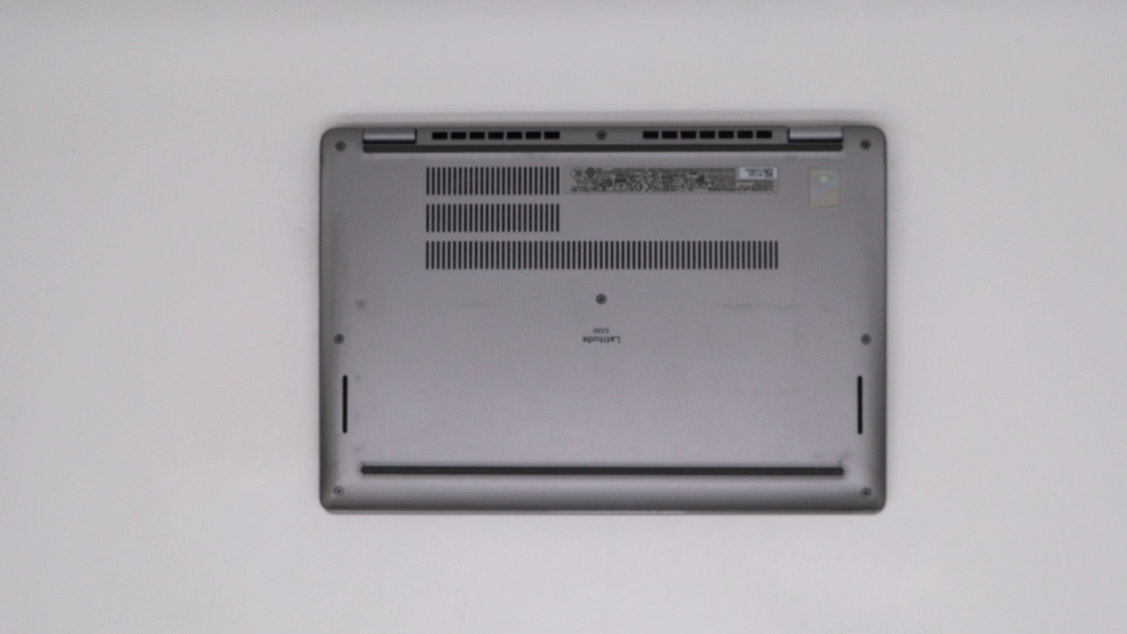 Dell Latitude 5330 13″ i7-1265u 16GB 512GB – Very Good