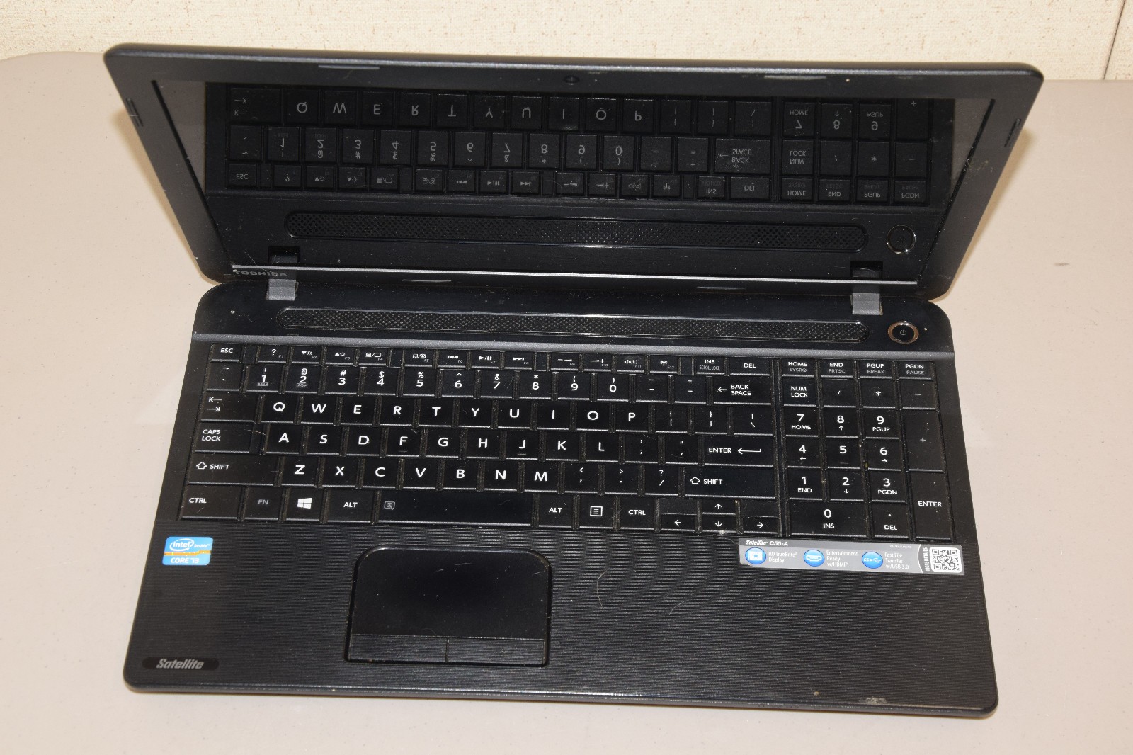 DEAD JUNK Toshiba Satellite C55-A5310 PSCF6U-0EF066 15.6″ Incomplete AS IS Parts