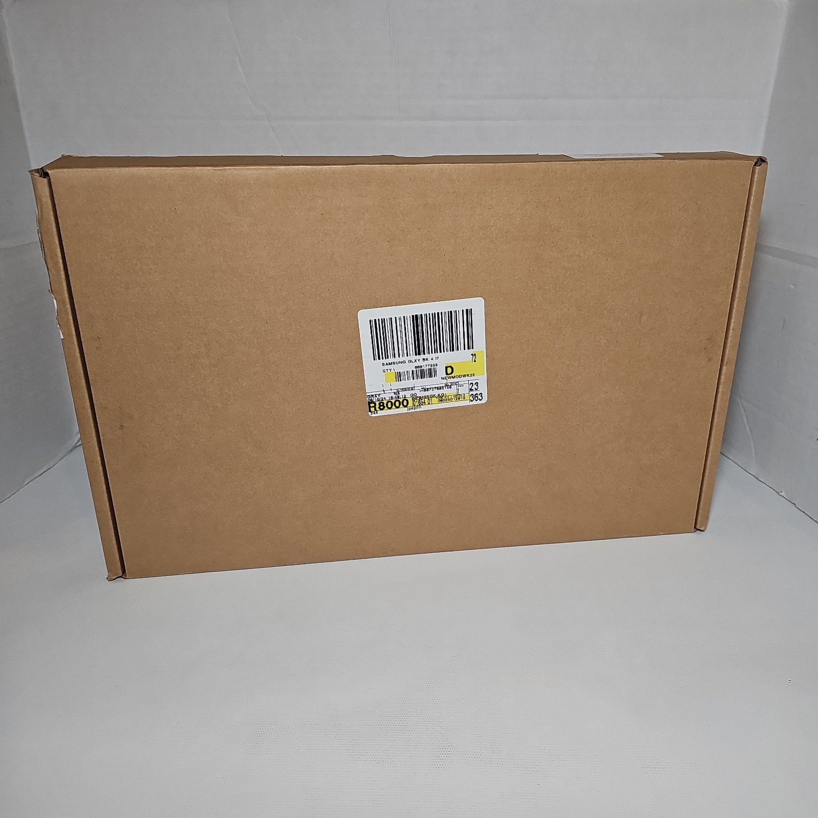 NEW Samsung Galaxy Book4 Pro 14” Intel Core Ultra 7, 16GB RAM, 512GB SSD