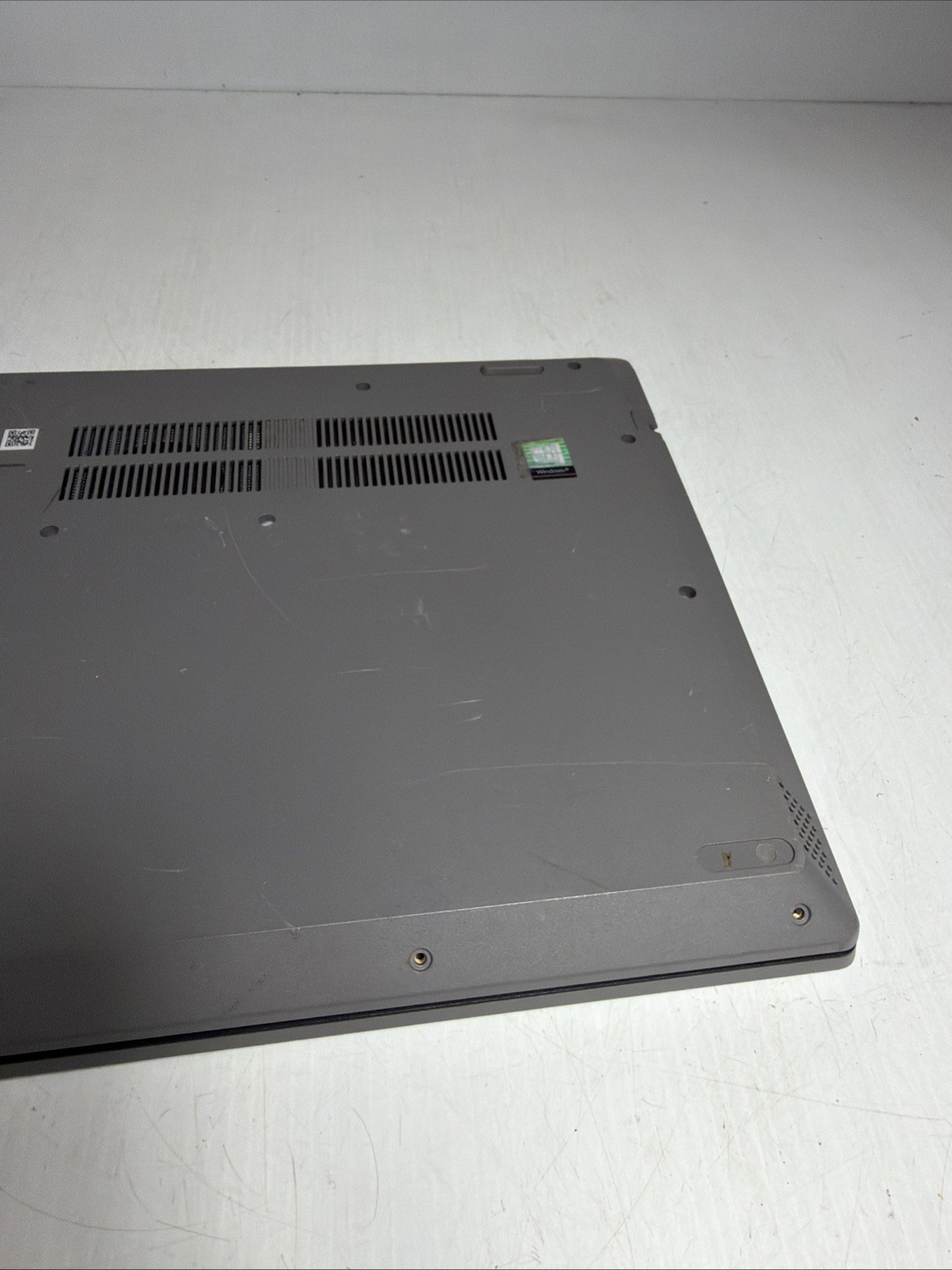 Lenovo Ideapad L340-15IWL Laptop Pentium 5405u 4gb Ram No Drives Boots Bios