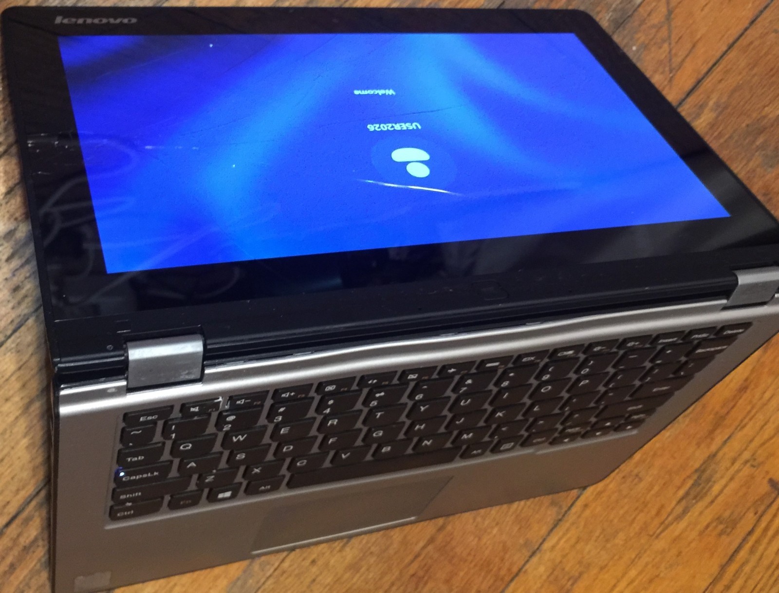 Lenovo Yoga 2 11.6″ TouchScreen (CRACKED) – Intel Pentium N3540 / 4GB DDR/500GB