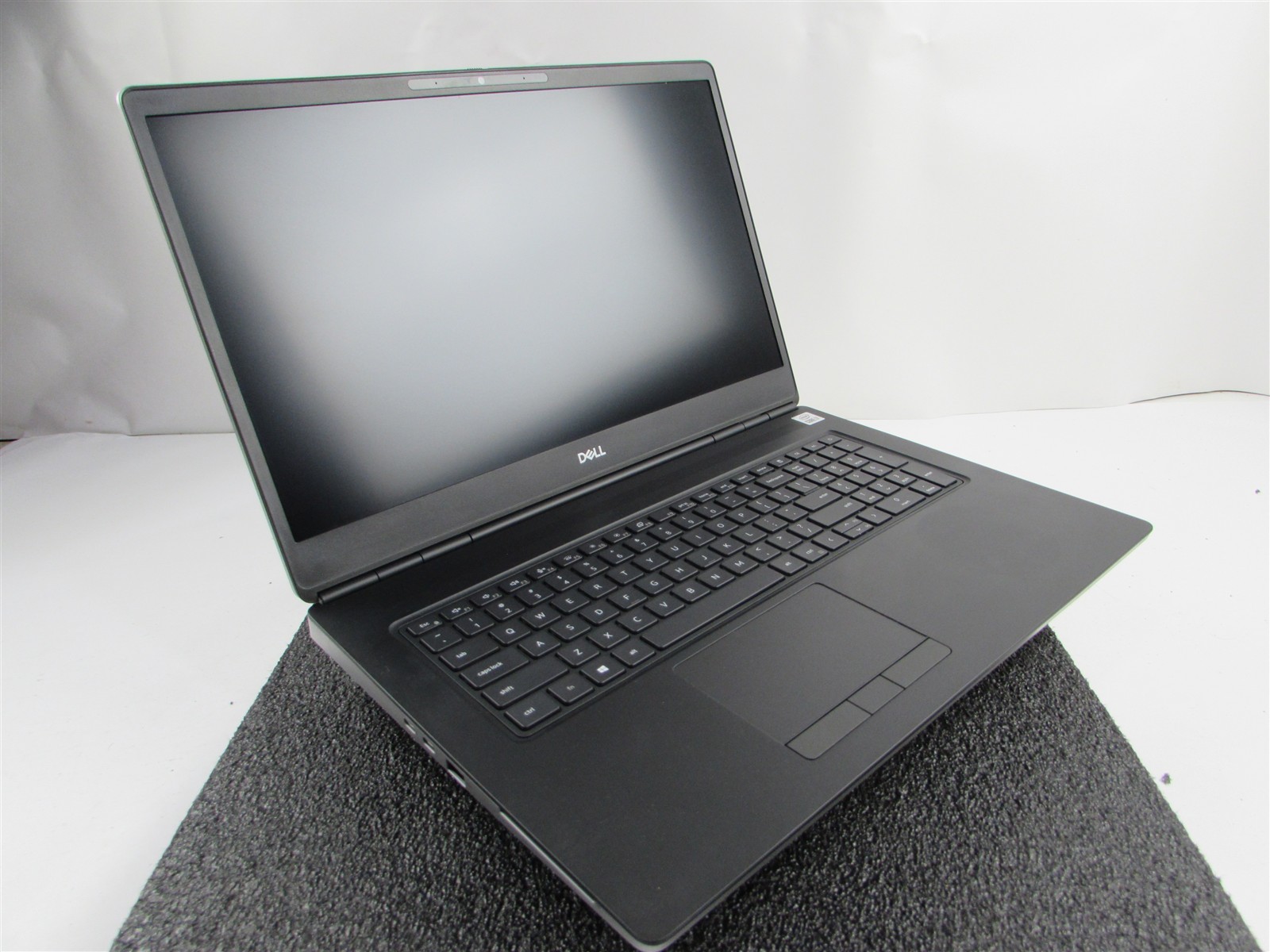DELL PRECISION 7750 FHD CORE I7-10850H 1TB 32GB RAM RTX 4000 WIN 11 PRO NO BATT