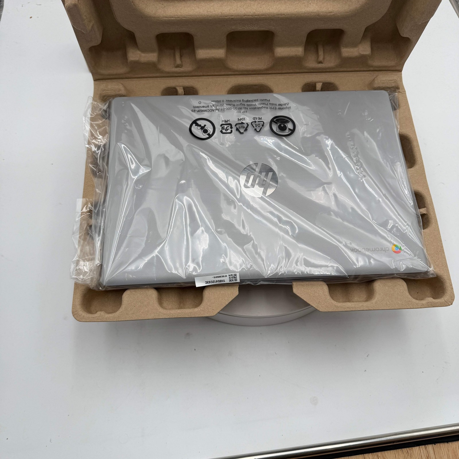 HP Chromebook 14a-1013dx 14-inch Laptop 4GB RAM 64GB Silver New Open Box