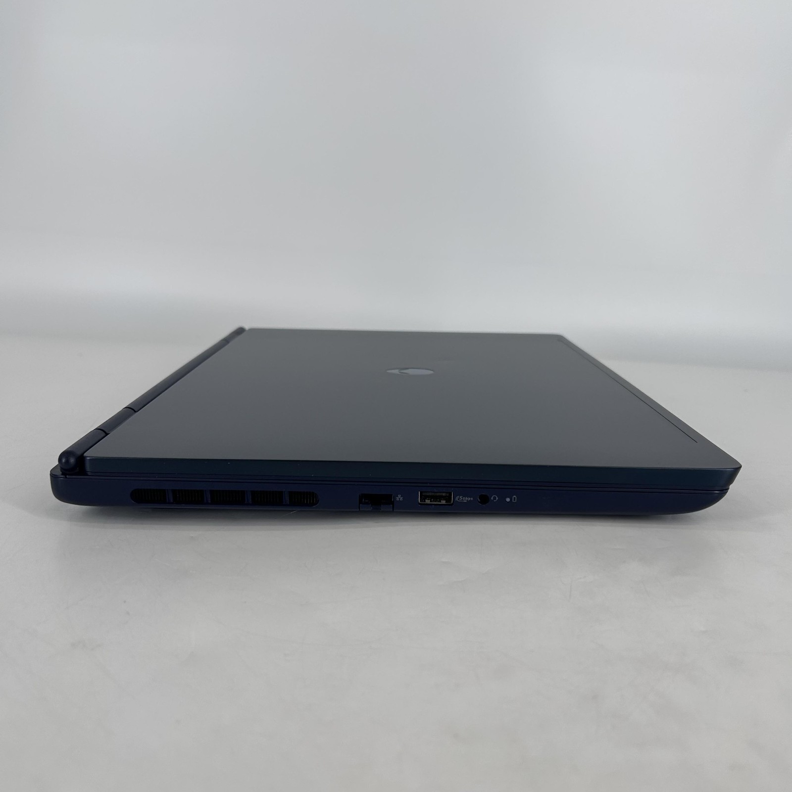 Dell Alienware 16 Aurora AC16250 QHD+ 2.7GHz Intel Core 9 270H 16GB 1TB RTX 5070