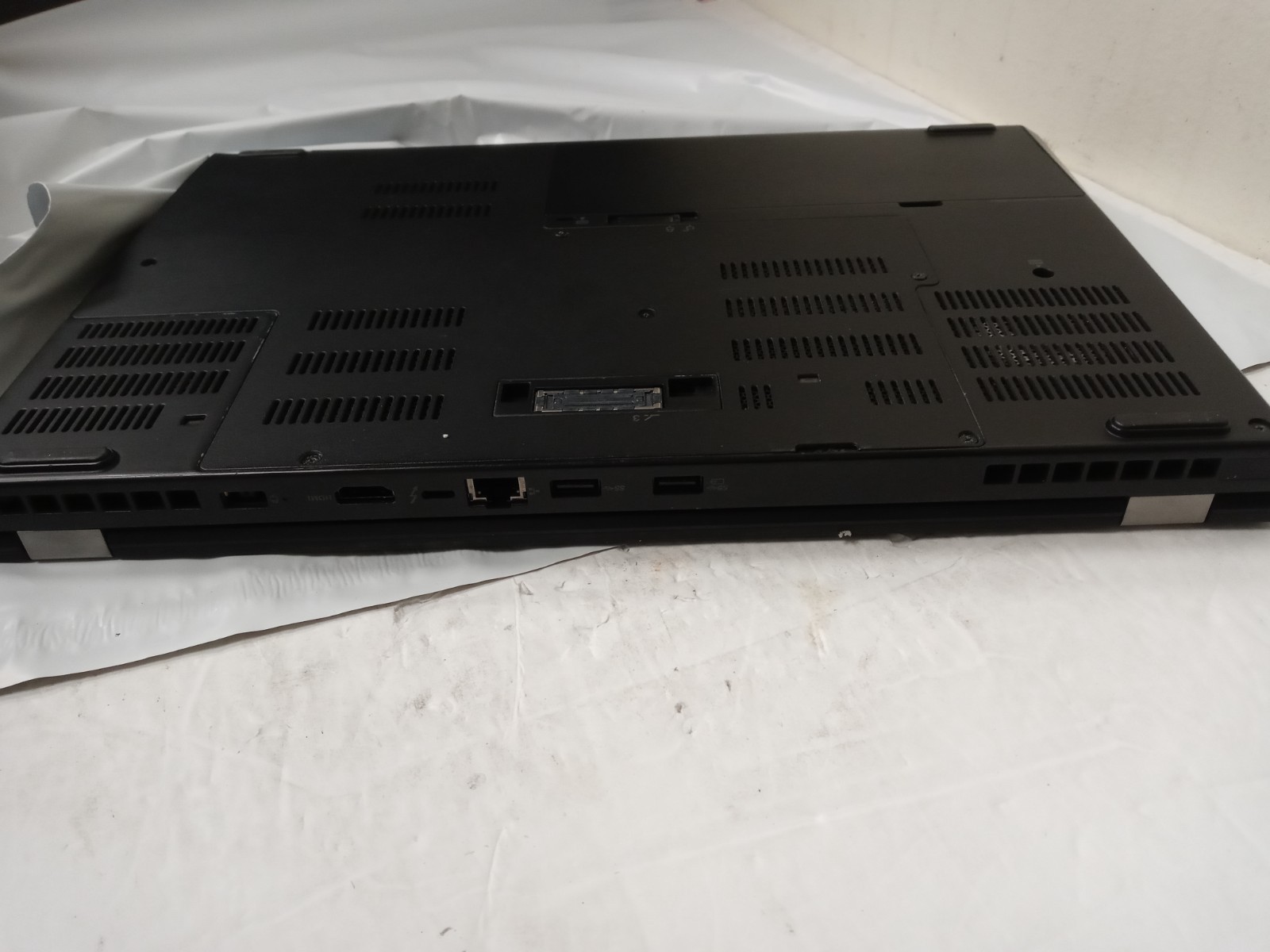 Lenovo ThinkPad P51 Core i7-7700HQ 16GB Ram 0GB SSD NO OS NO AC-ADAPTER