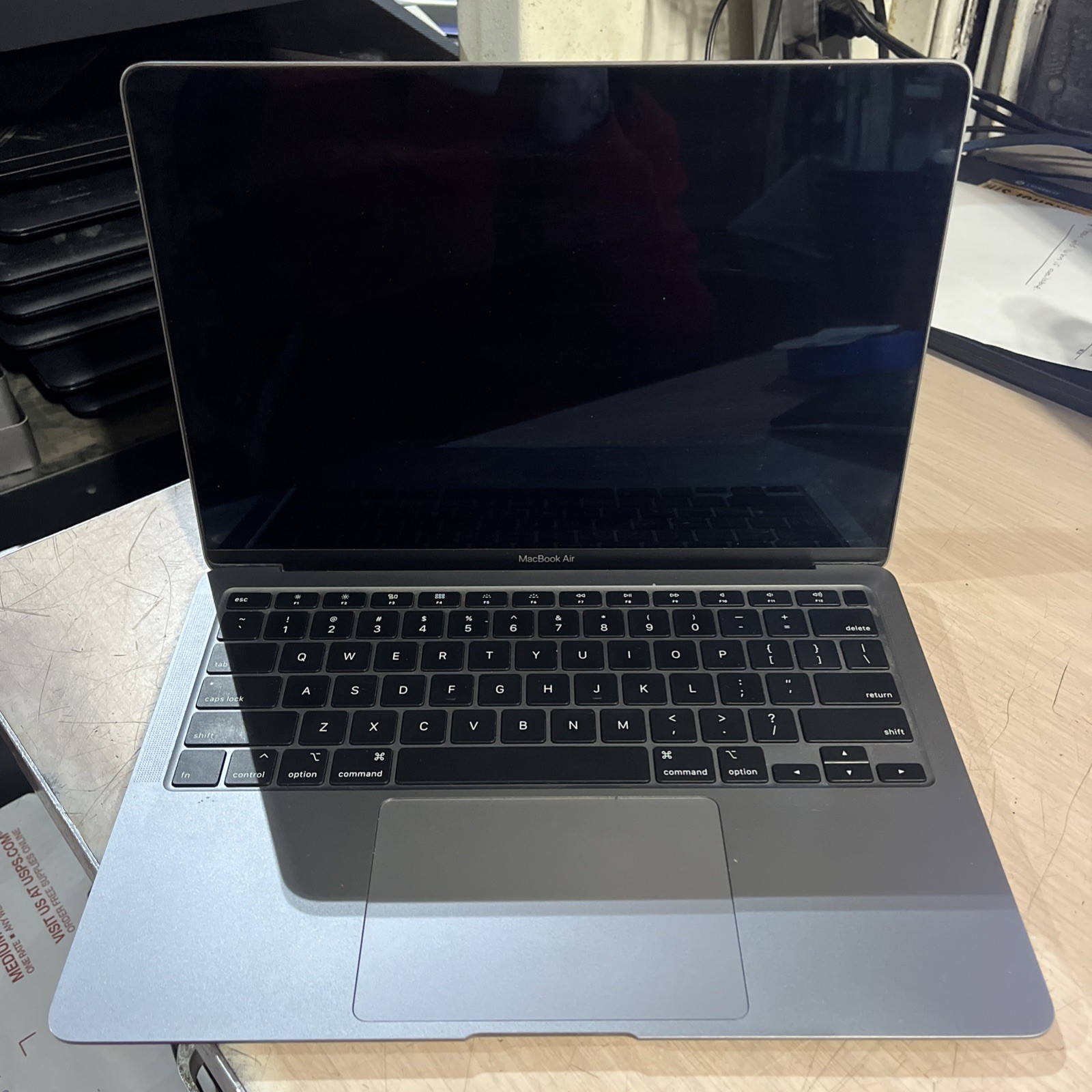 APPLE MACBOOK AIR 13″ SCISSOR, 2020 CORE I3-1000NG4 1.1GHZ 8GB RAM 256SSD