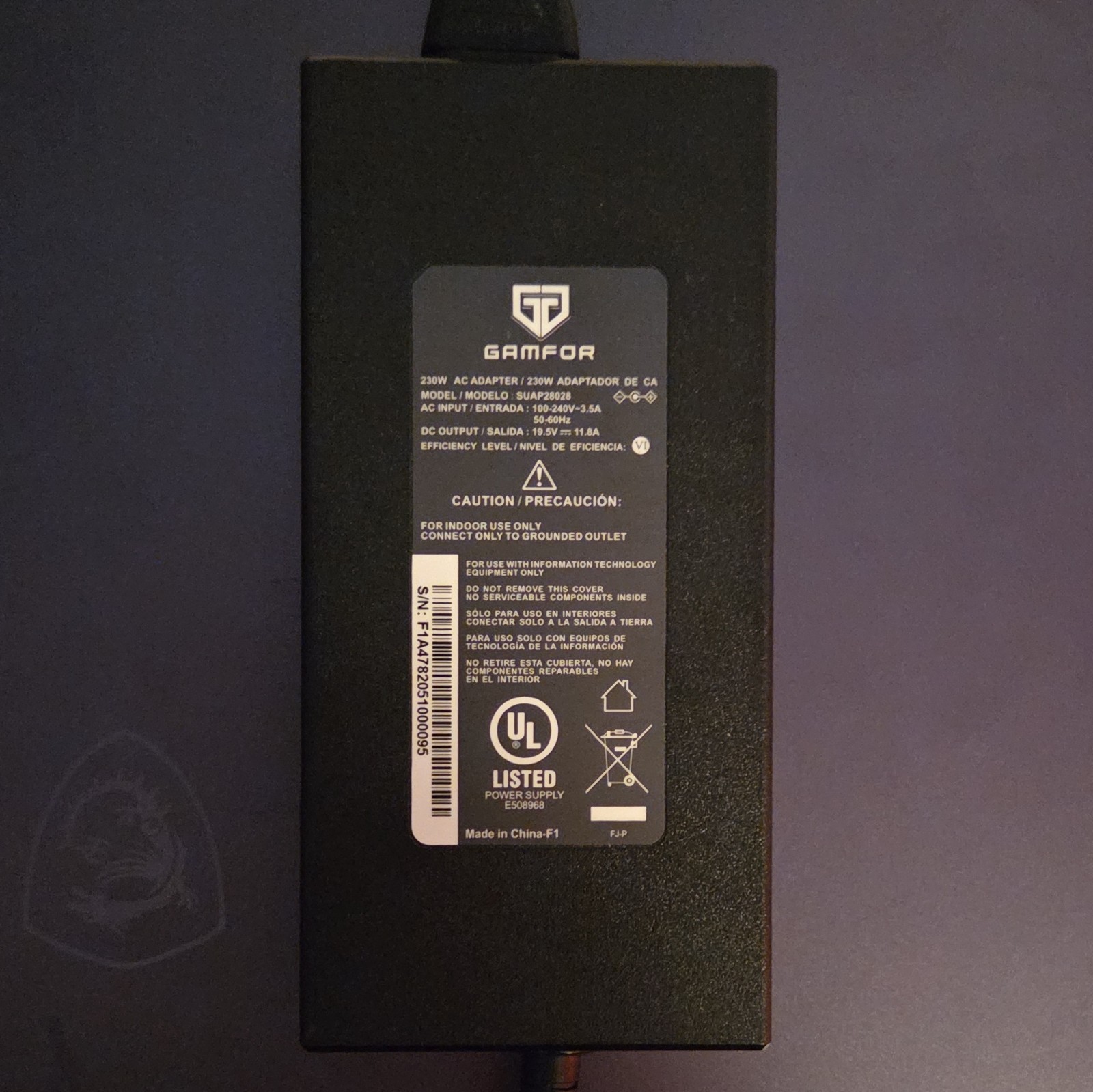 MSI Creator 15 A10SFS i7-10875H RTX 2070 Max-Q 16GB 1TB SSD + Charger