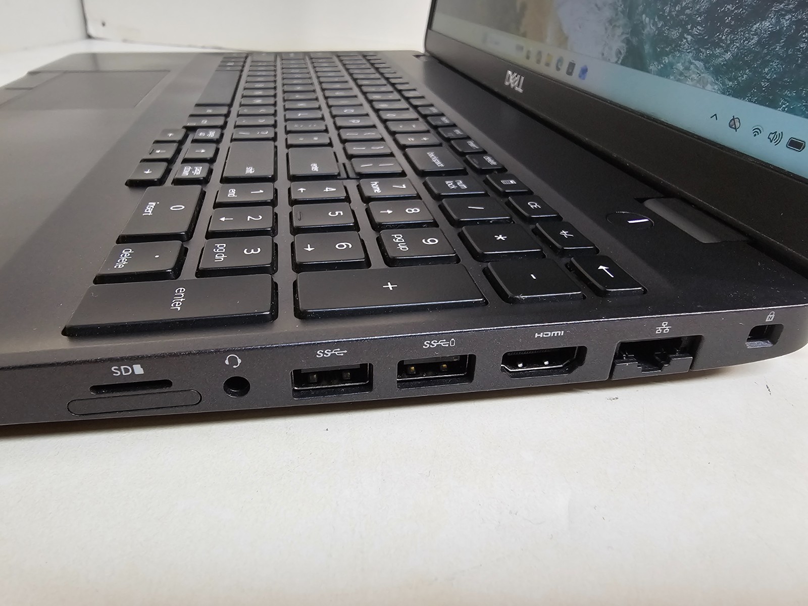 Dell Precision 3540 Laptop – 1.6 GHz i5-8365U 8GB 256GB SSD Webcam 15.6″ – SP31