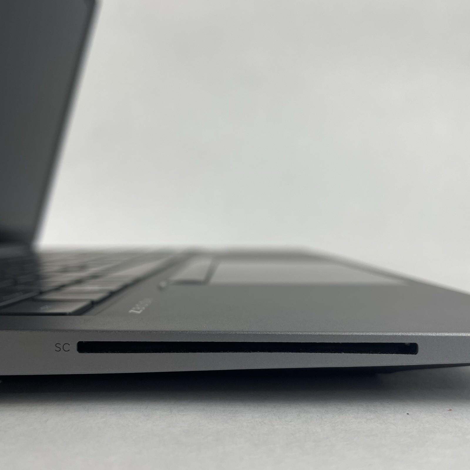 HP ZBook FireFly 15 G8 15.6″ i7-1165G7 2.8GHz 16GB RAM No SSD/OS/AC – Bad Corner
