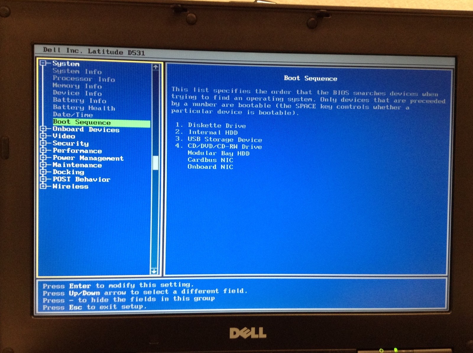 Dell Latitude D531 Laptop 14″WXGA AMD Dual Core 2.2GHz 2GB DVD-RW, No HD, WORKS