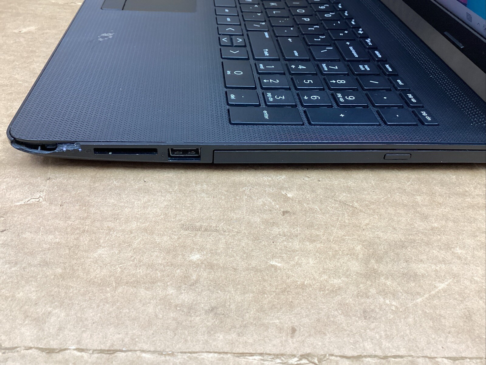 HP 15-Db0015Dx 15.6″ Laptop AMD A6 9225 4GB 1 TB SSD W10P