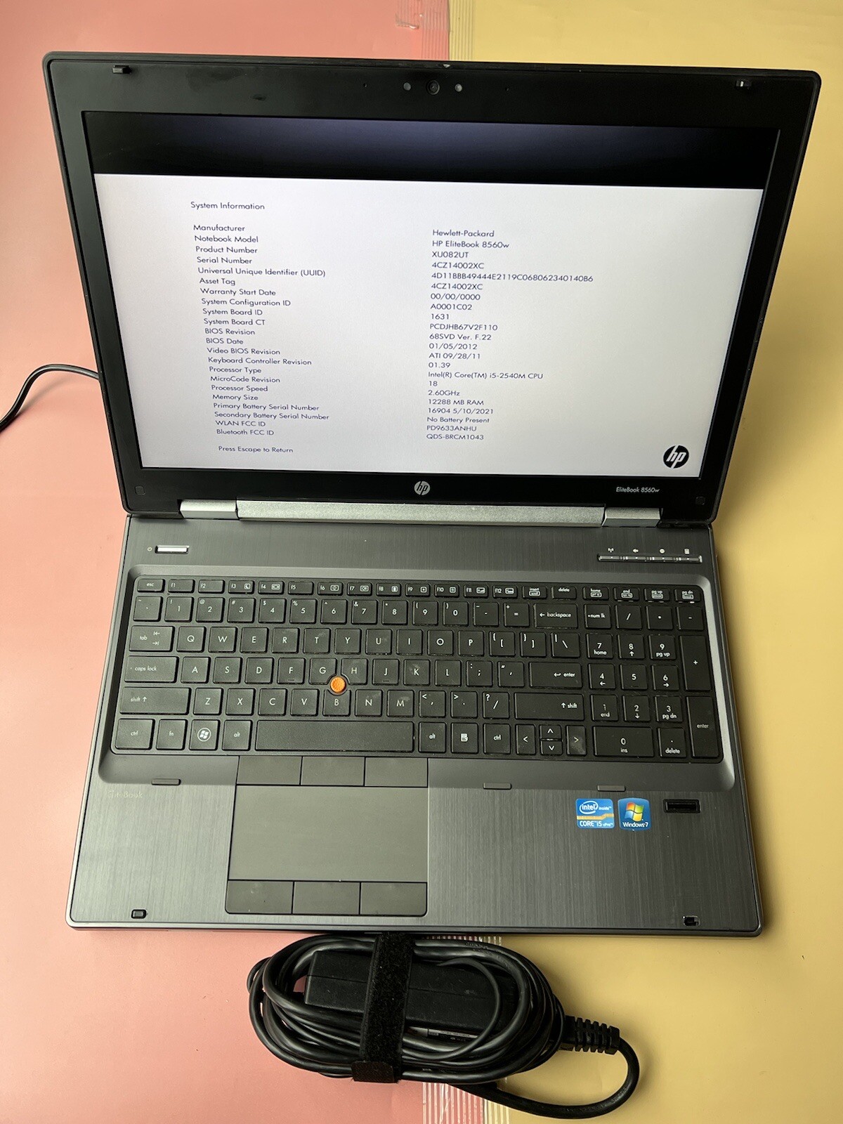 HP Elitebook 8560W Core i5-2540M 12GB RAM 500GB WEBCAM BLUETOOT BACKLIT 1600X900
