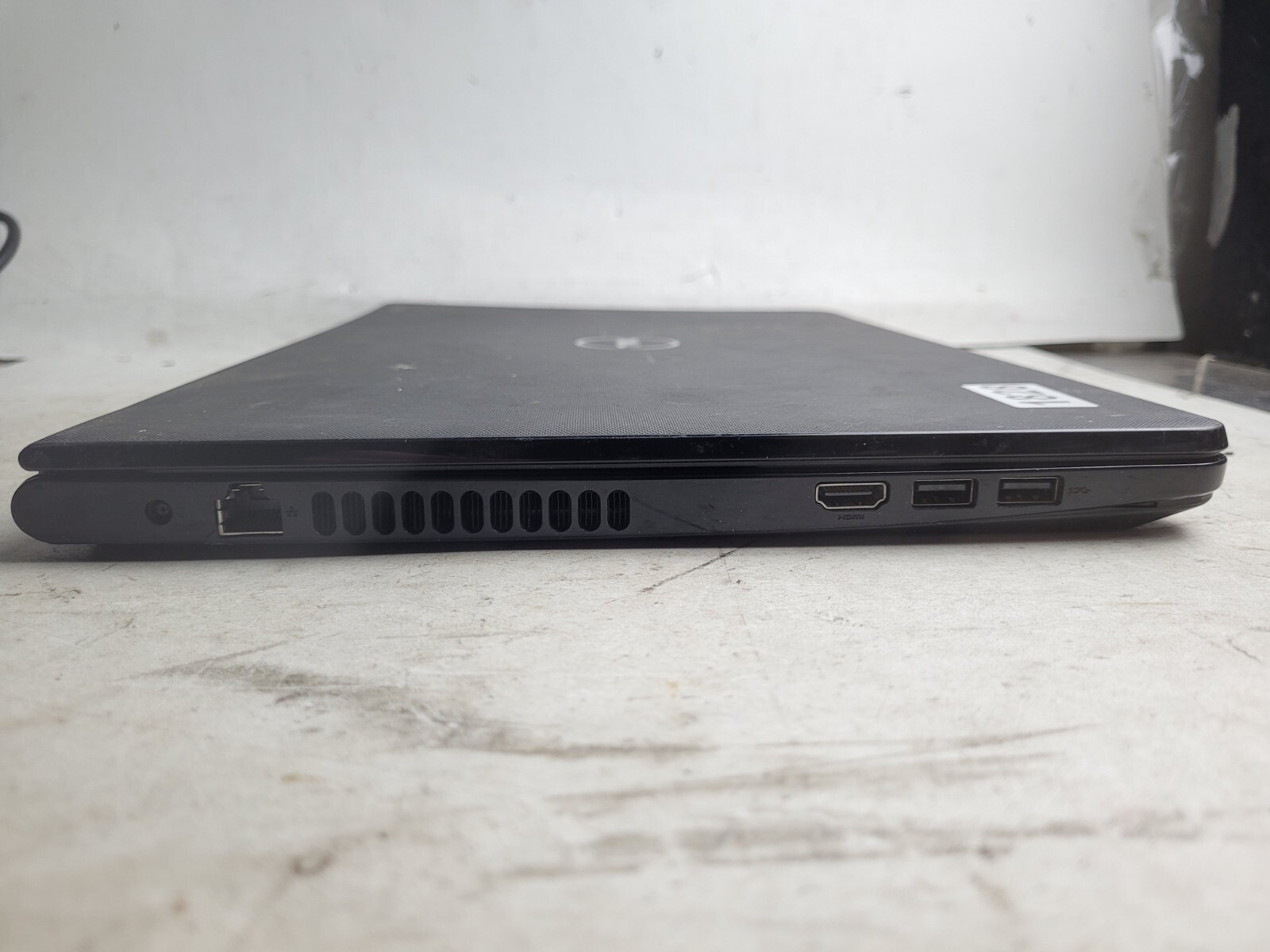 Dell Inspiron 15-3567 w/i3-7130U, 4GB RAM, 1TB HDD, 15.6″ Laptop for Parts #1828
