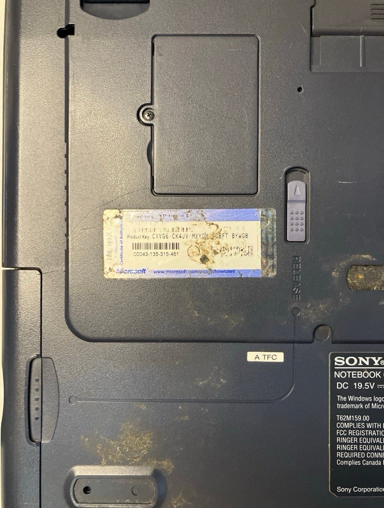 Sony VAIO PCG-971L Windows XP Laptop Boots HDD/CD-ROM Read Retro PC + Charger