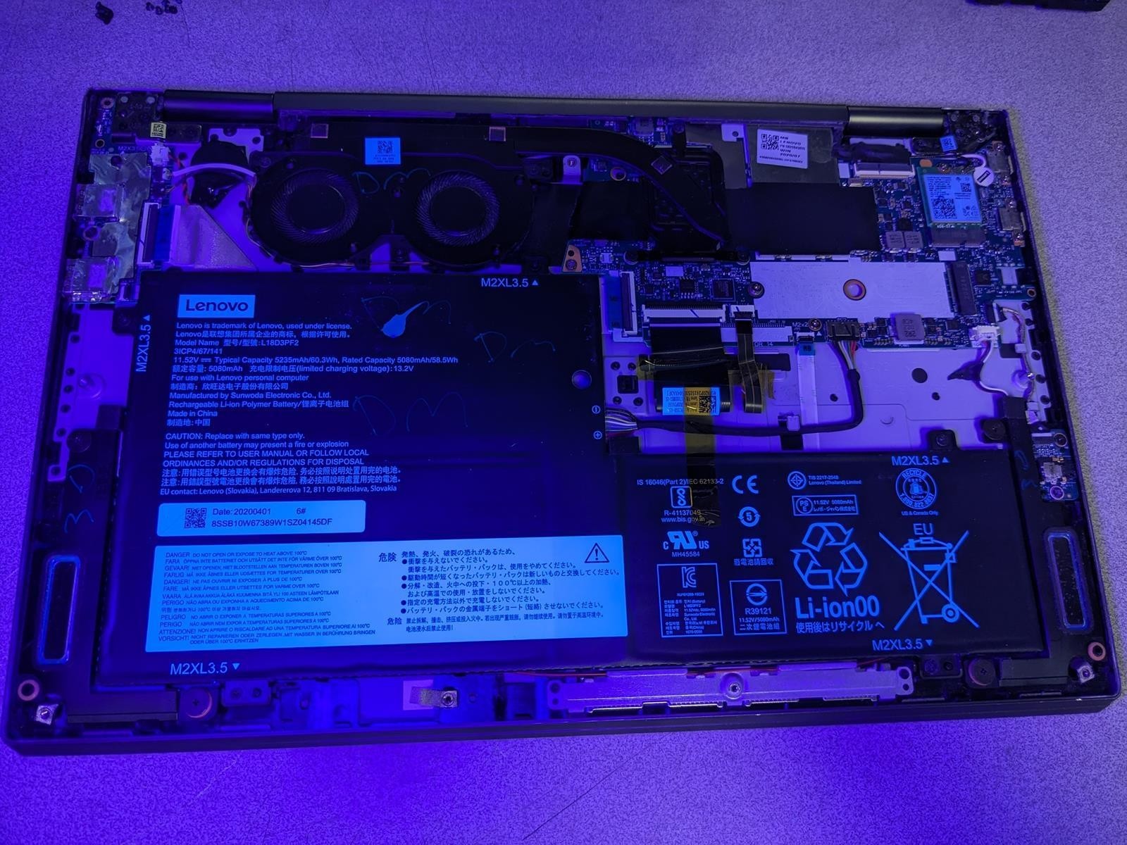 LENOVO YOGA C740-15IML i7-10510U @ 1.80GHz, 12GB RAM, NO HDD/OS – (FOR PARTS)