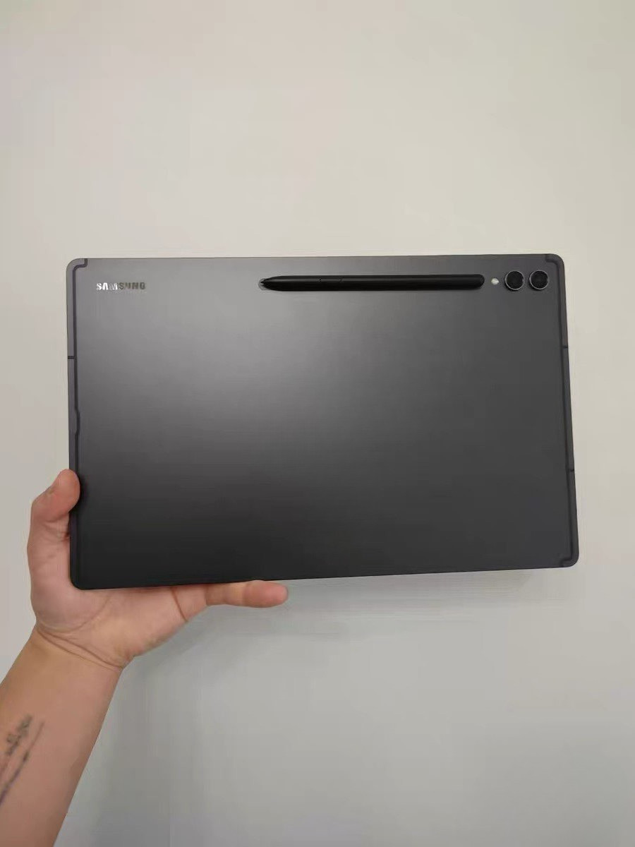 Samsung Galaxy Tab S9 Ultra14.6″ 120Hz Adreno 740 Wi-Fi Android Tablet