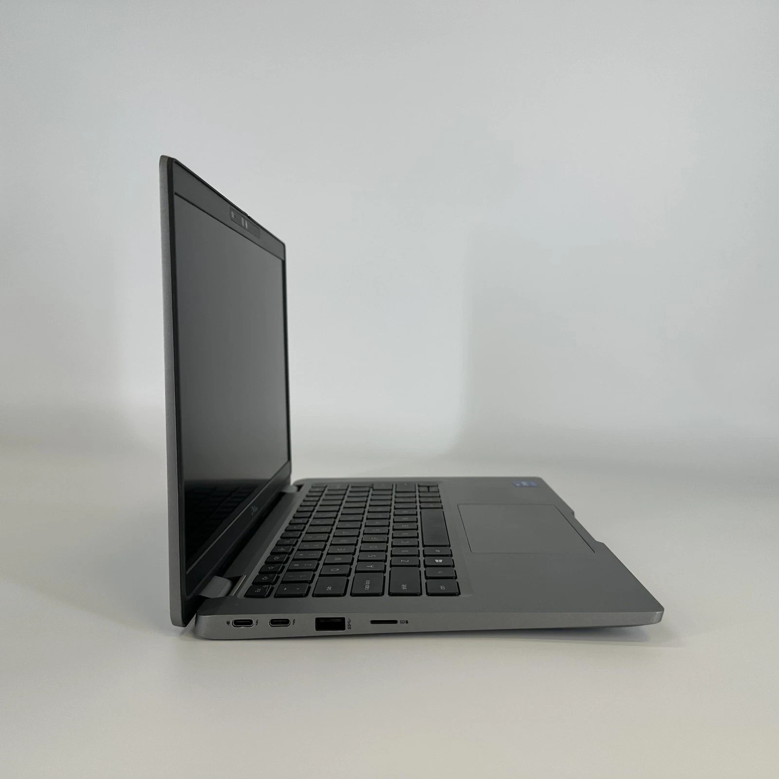 Dell Latitude 5320 13.3” FHD Laptop Intel i7-1185G7 16GB RAM 256GB SSD Win 11Pro