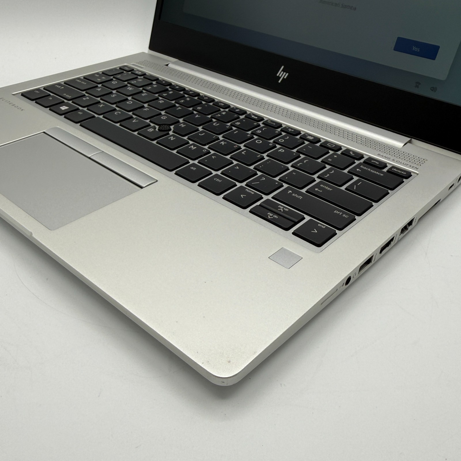 HP EliteBook 735 G5 13.3″ Ryzen 7 Pro 2700U 8GB 512GB SSD Win 11 Pro Good