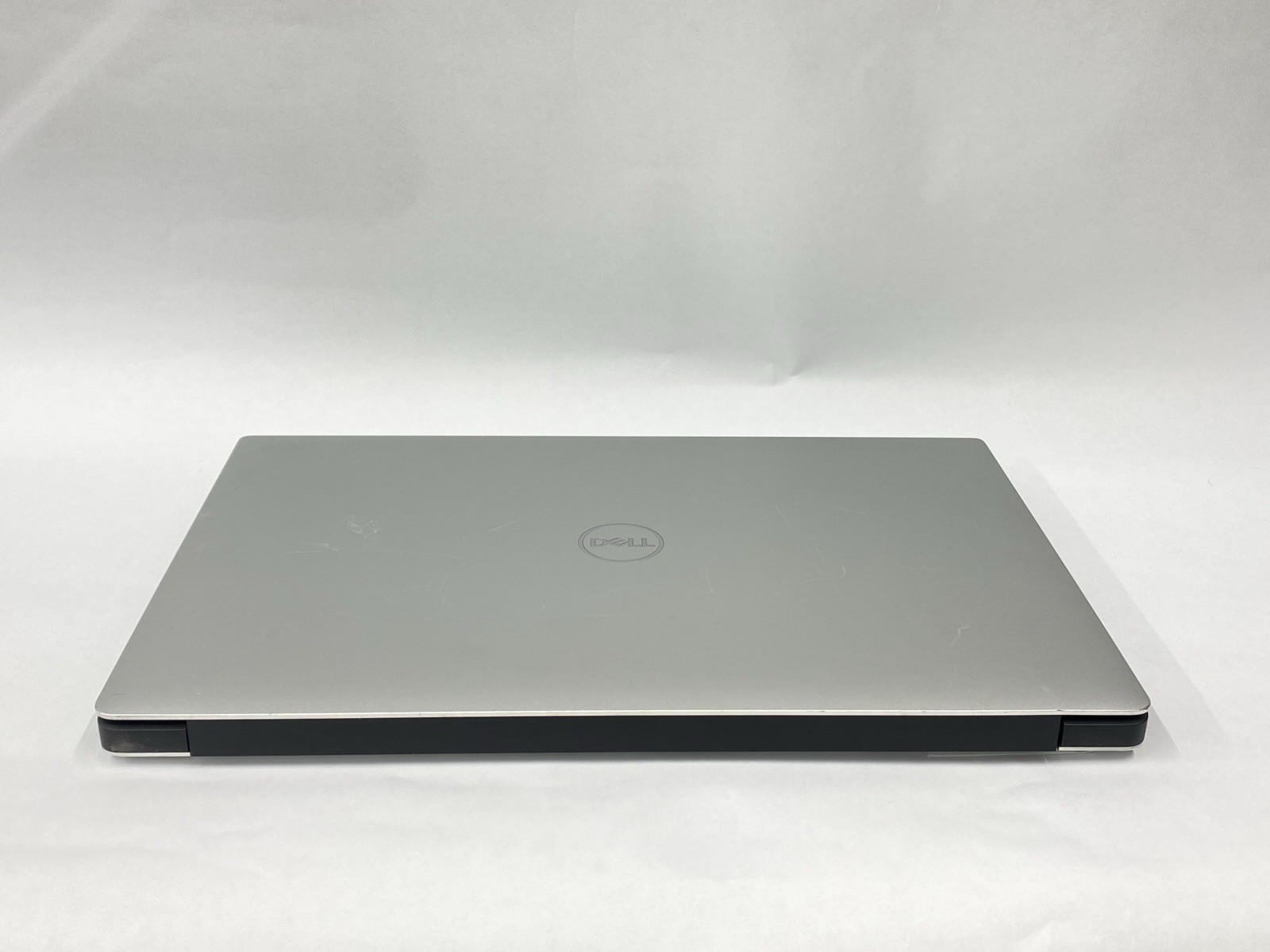 Dell XPS 15 7590 – Grade B – 4K – i7-9750h – 16GB – 256SSD – W11P – READ