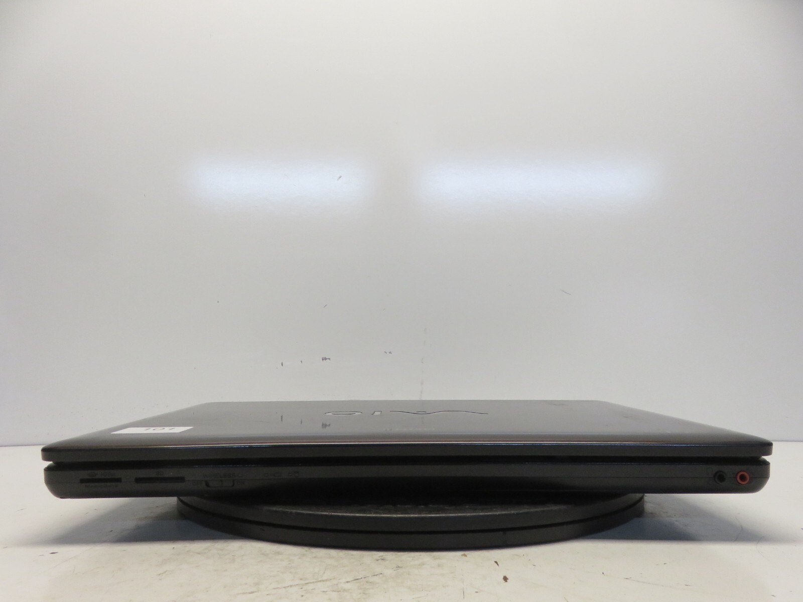 Sony Vaio PCG-71312L Intel i3-330M 2.13GHz 4 GB NO HDD No Batt