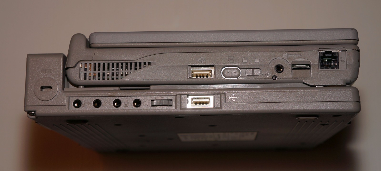 Toshiba Portege 300CT 64mb Ram 1GB HDD 133Mhz Docking Station CD Working Rare!