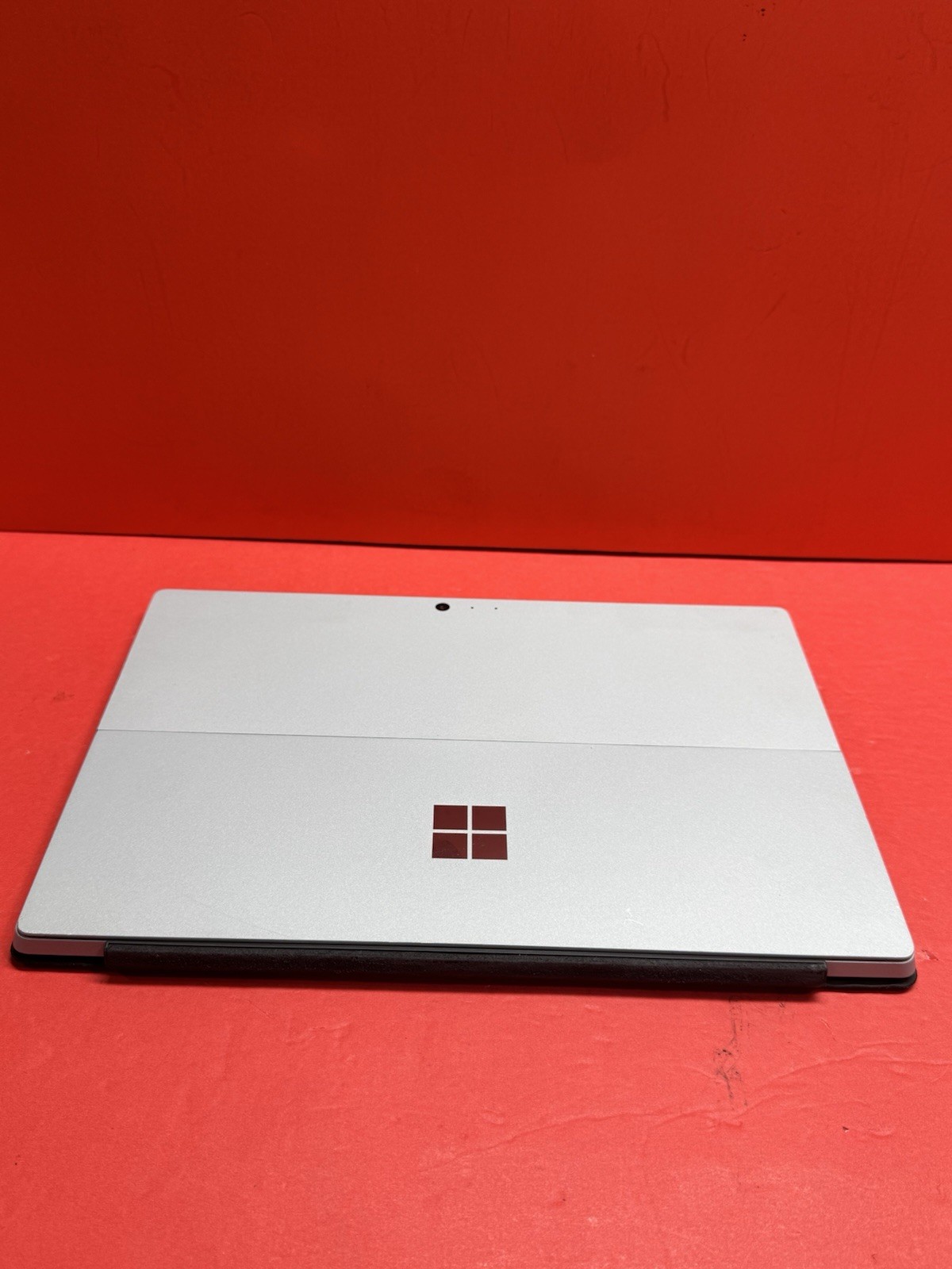 Microsoft Surface Pro 4 13″ 6th i5-2.30GHz 4GB RAM 128GB Windows 11pro