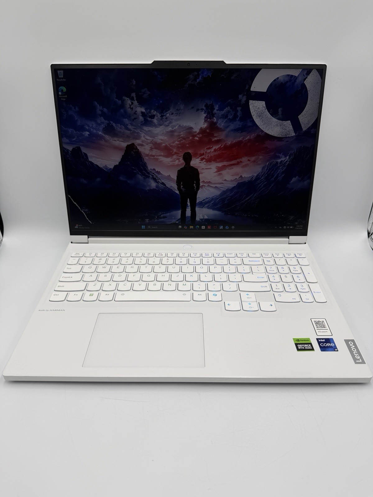 Lenovo Legion 7i Gen 9 i9-14900HX 32GB RAM 1TB SSD RTX 4070 Gaming Laptop