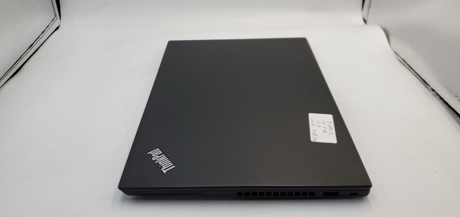 Lenovo ThinkPad T490s Laptop 14″ i5-8th Gen 16GB RAM No SSD/OS/Charger