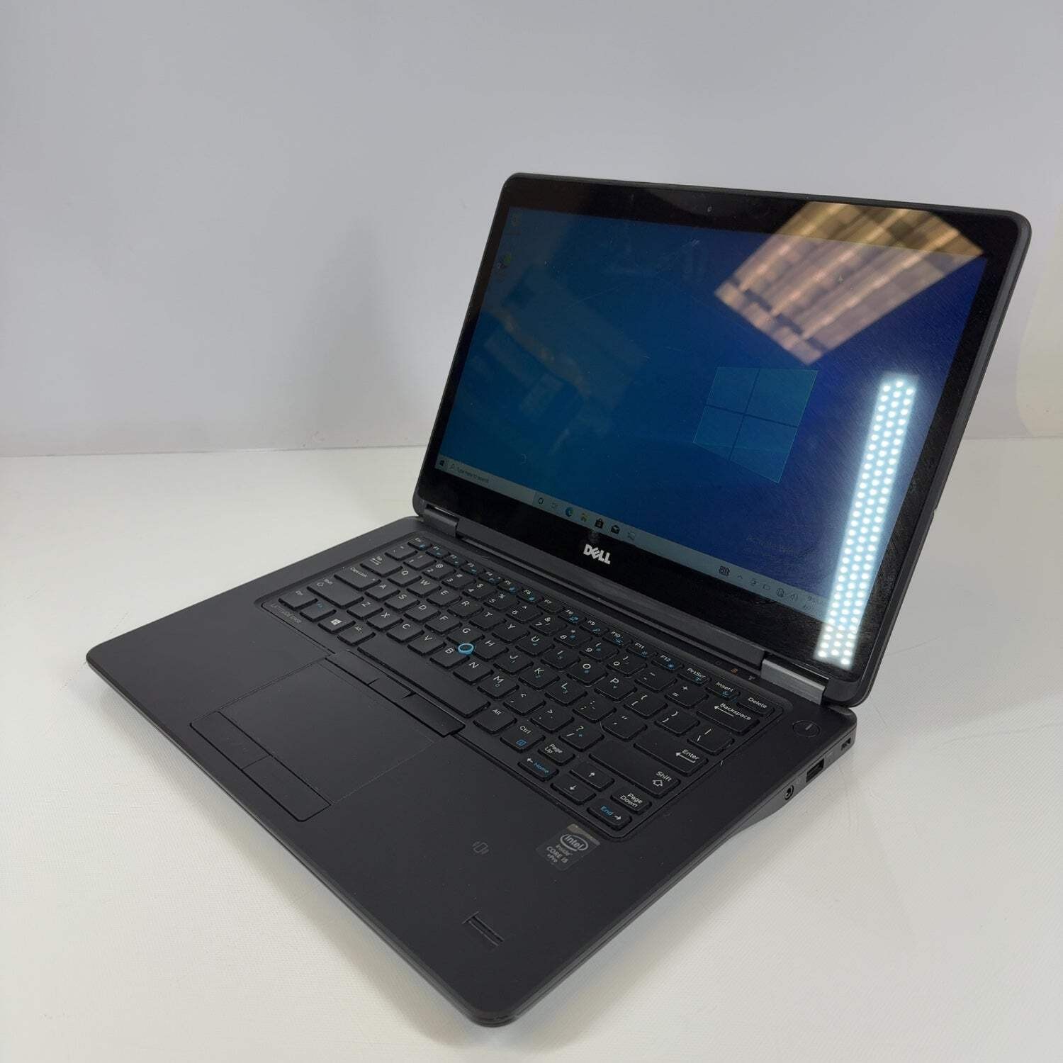 Dell Latitude E7450 14″ i5-5300U 2.3GHz 8GB RAM 256GB SSD READ