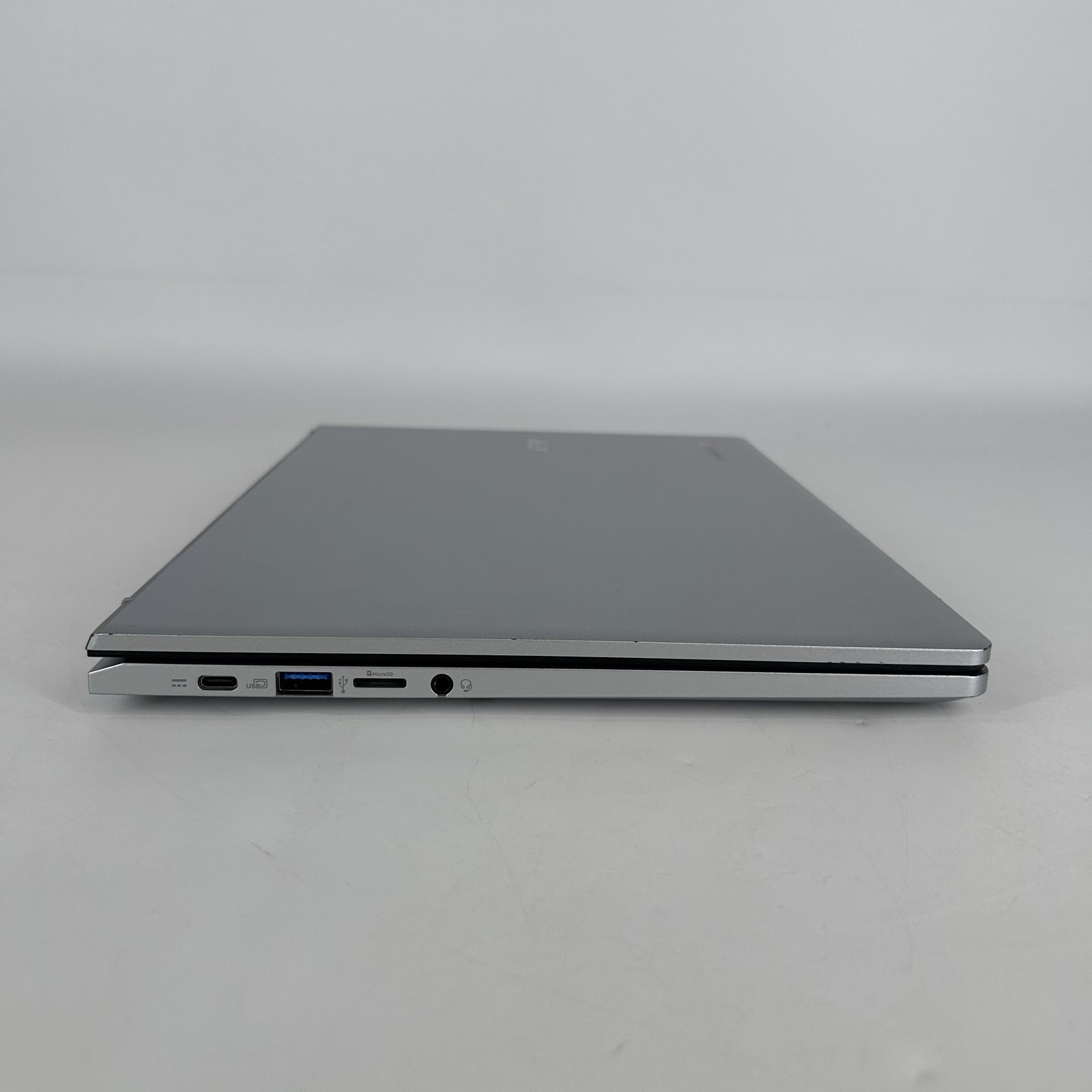 Acer Chromebook 314 Grey FHD TOUCH 3.8GHz i3-N305 8GB 128GB eMMC – WHITE SPOTS