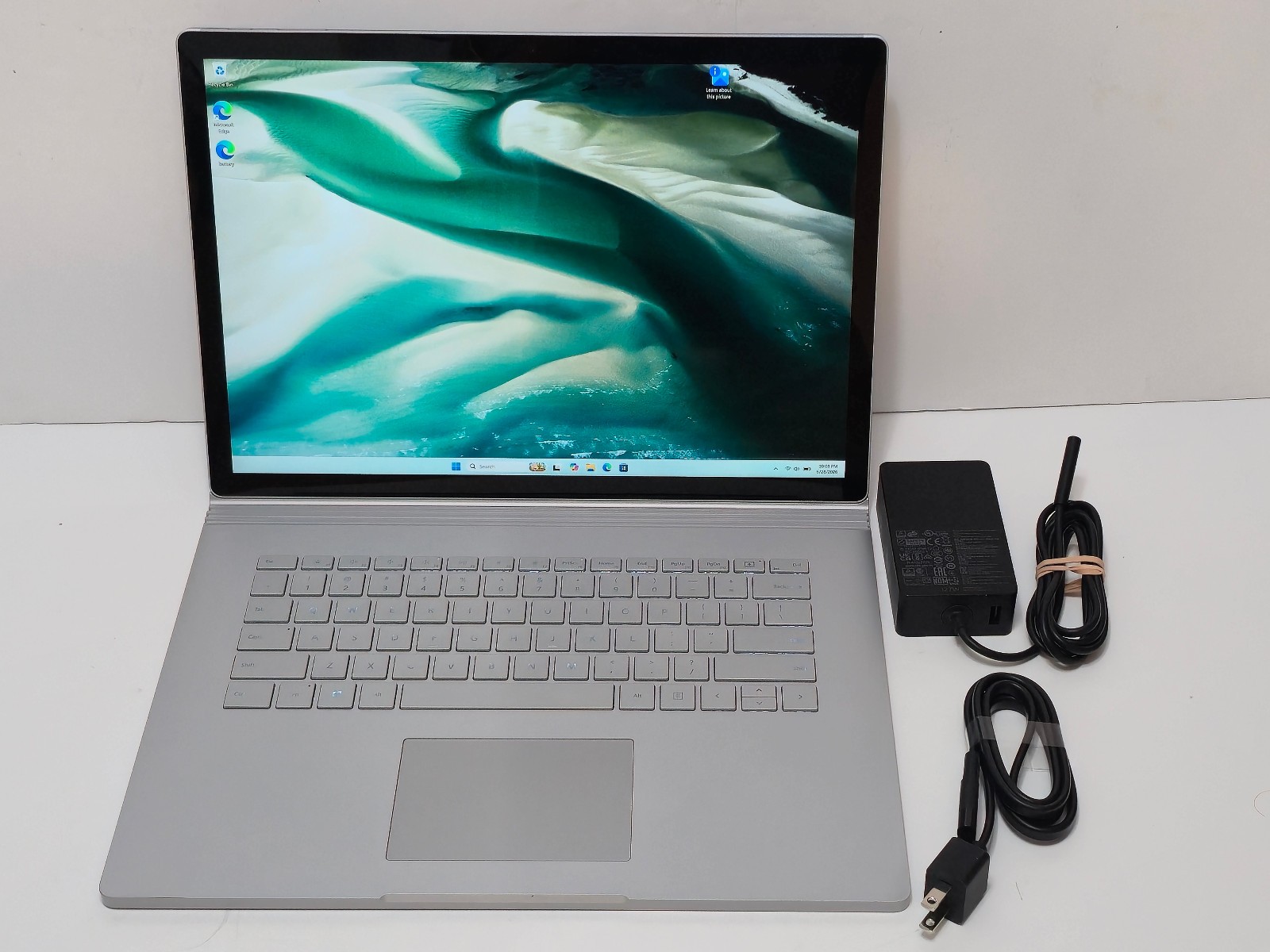 Surface Book 3 15″ (1899) i7-1065G7 32GB RAM 1TB SSD GTX 1660 GPU 6GB GDDR6